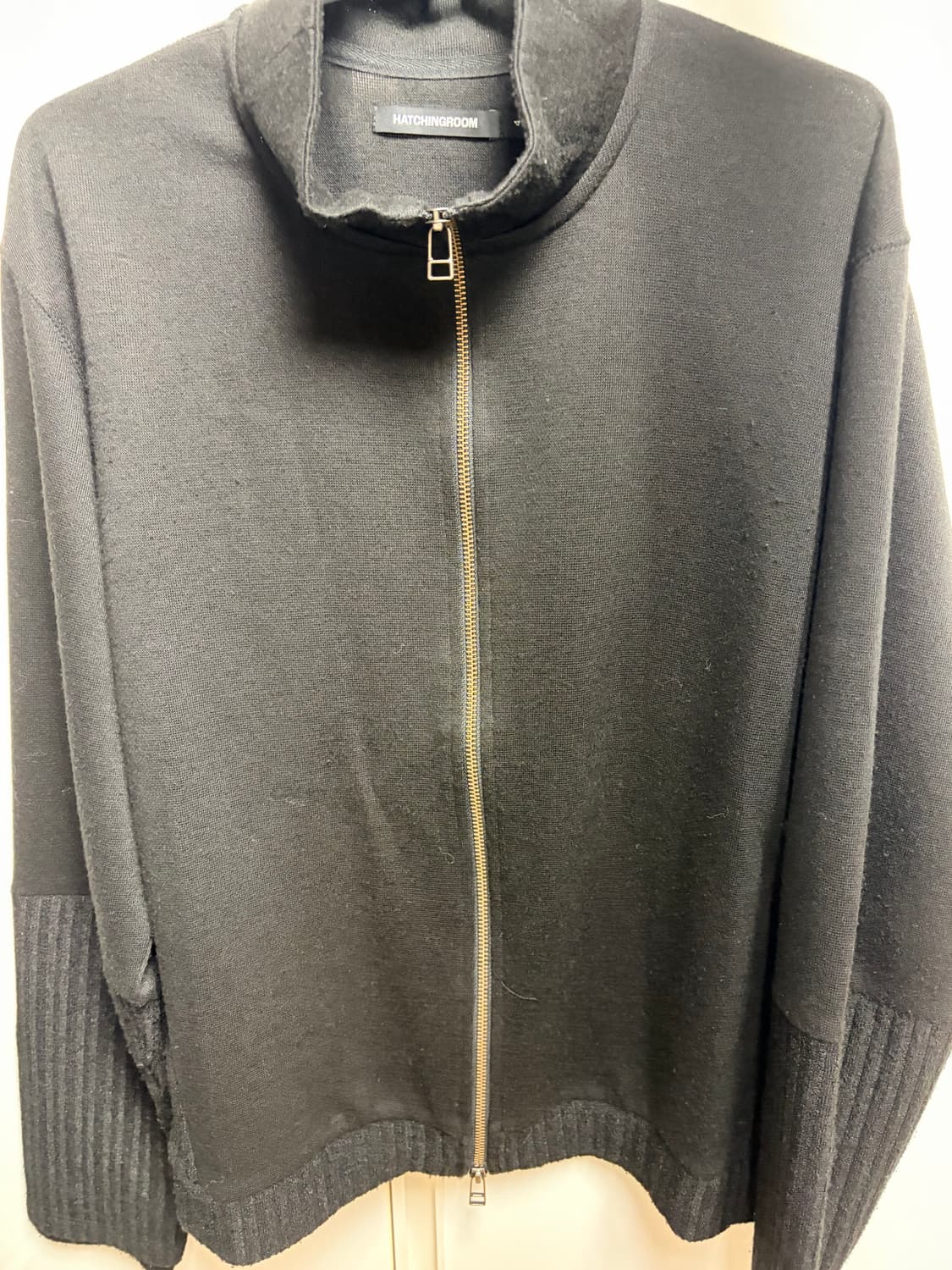 해칭룸 슬리브 트랙 가디건 블랙 상품이미지1