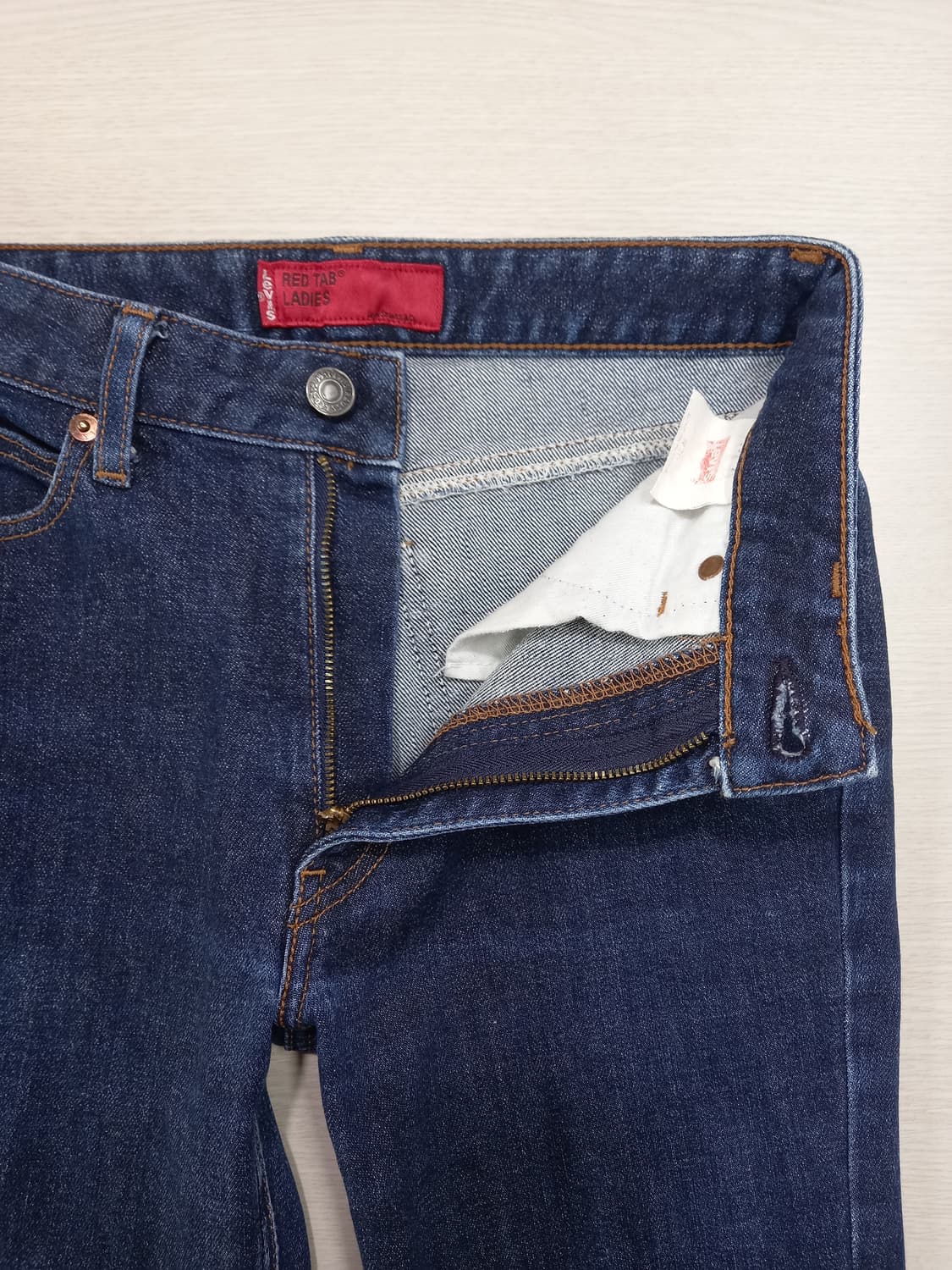26 리바이스 LADIES 레드탭 스판 슬림일자진 26-613 상품이미지6