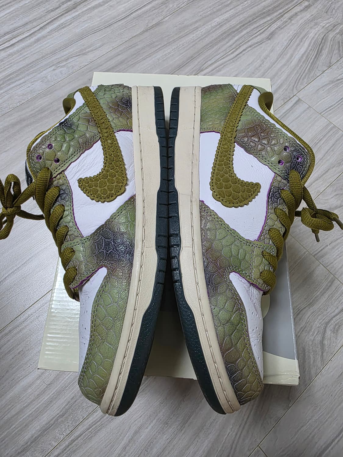 [275] 나이키 x 알렉시스 사블론 sb 덩크로우프로 화이트앤퍼시픽모스 상품이미지8