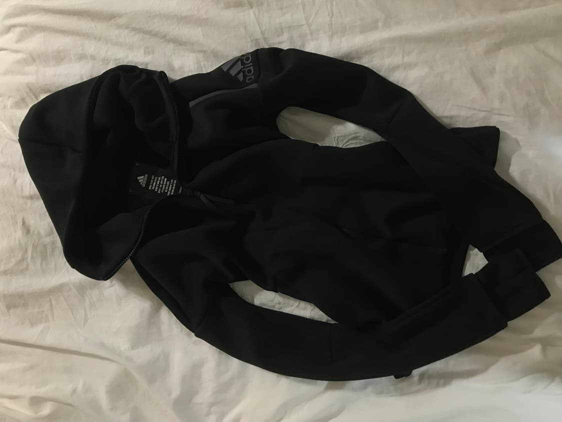 딱붙핏 아디다스 후드집업 상품이미지3