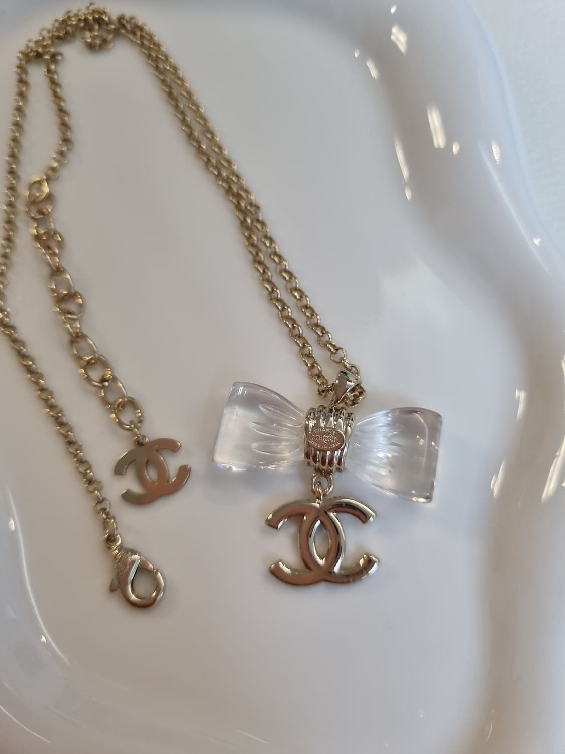샤넬 투명리본 CC 목걸이 업사이클링 금장 상품이미지4