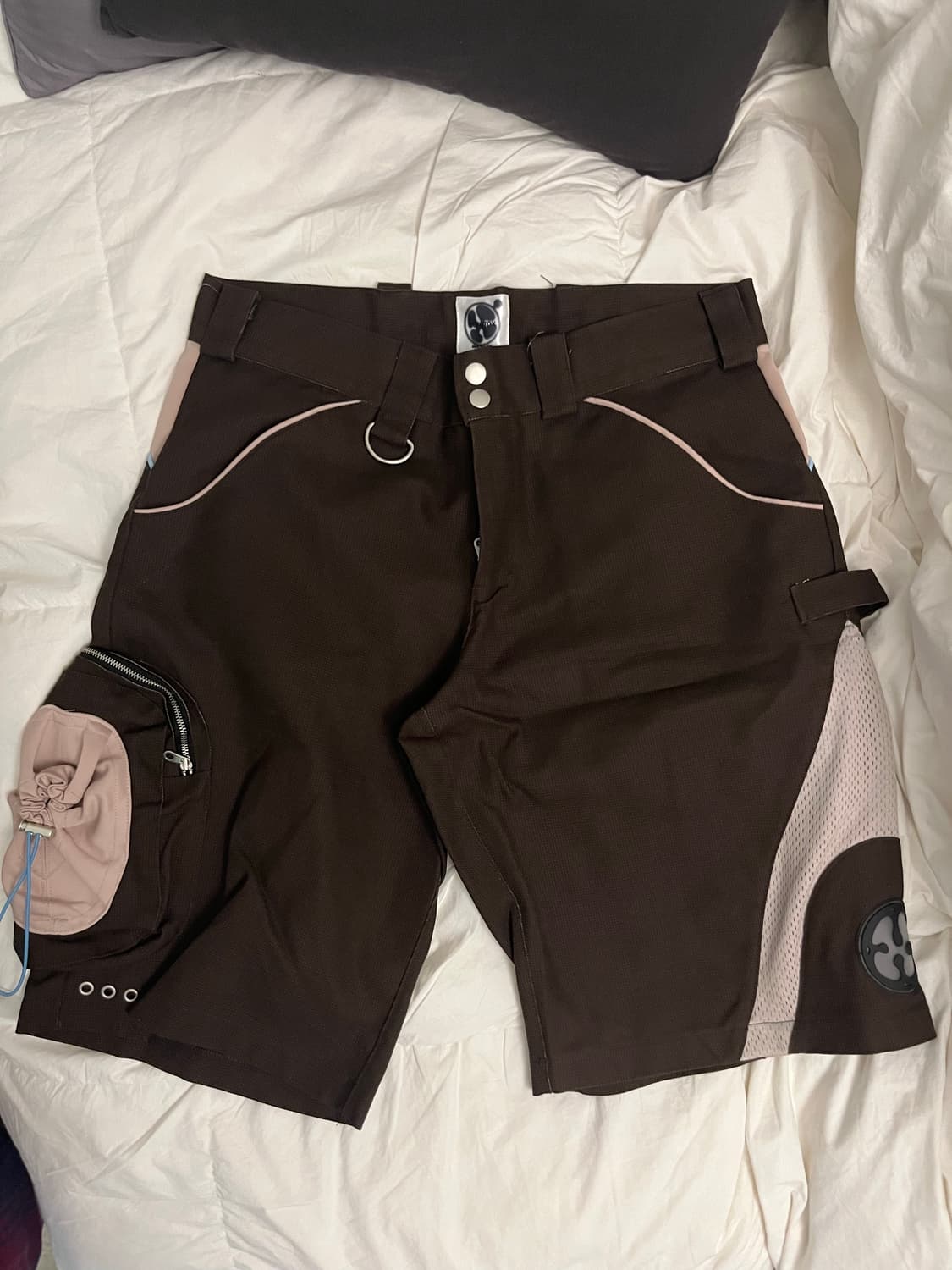 Bufotox Patched Logo Explorer Shorts 상품이미지2