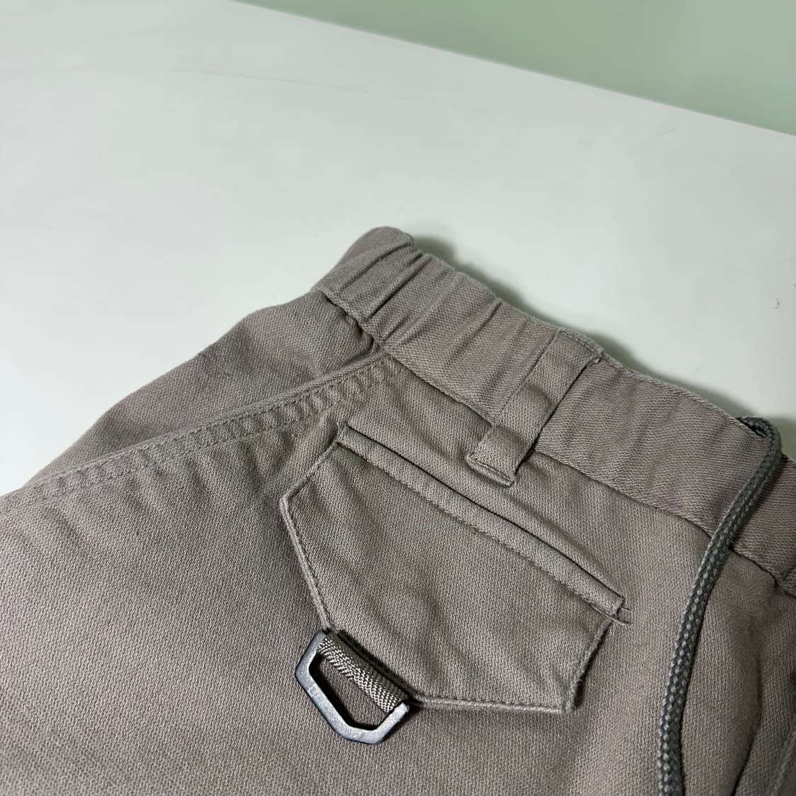 M 네셔널지오그래픽 레귤러핏 와펜로고 코튼 카고팬츠 상품이미지5