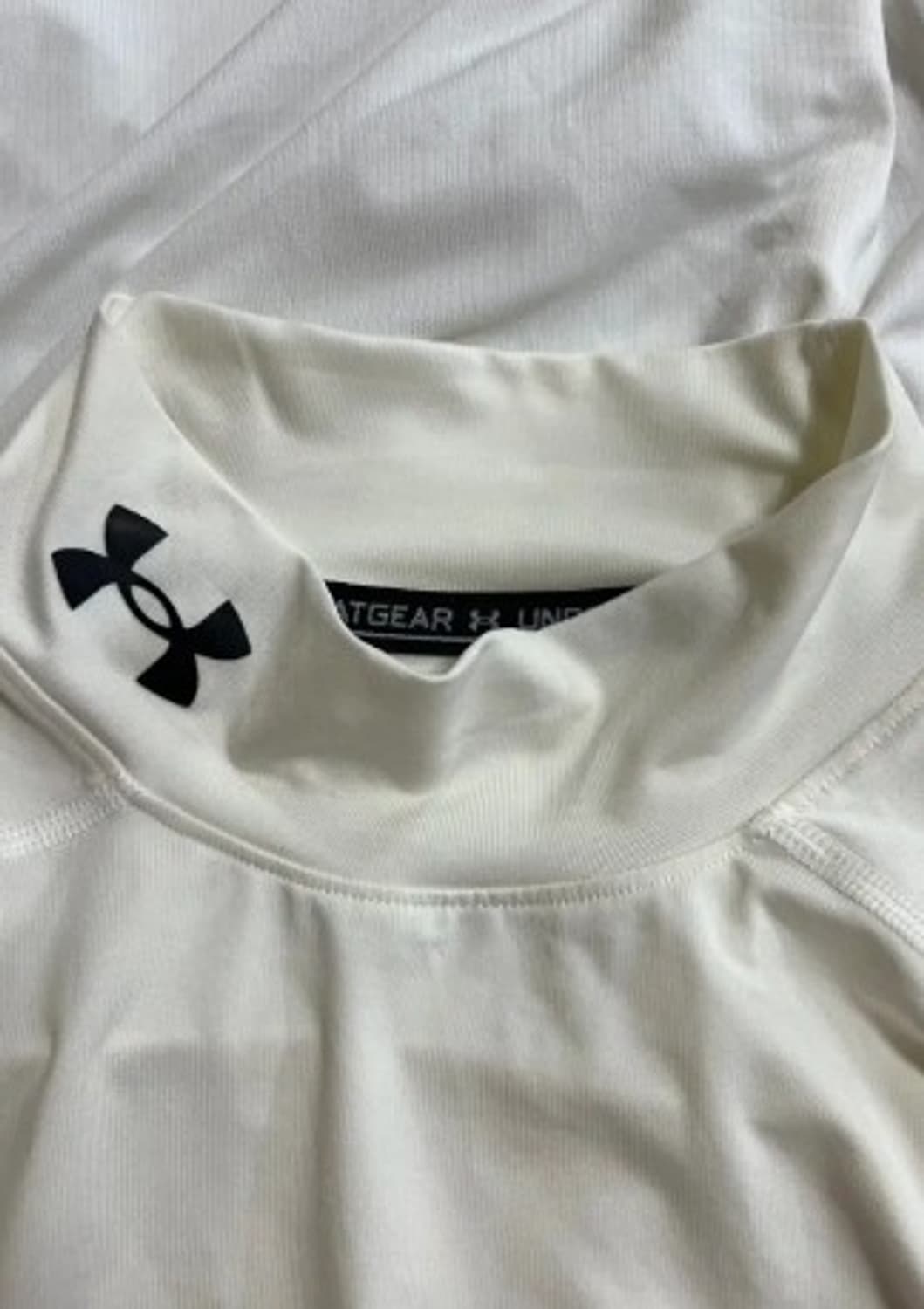 언더아머 여성 기능성 하프터틀넥 이너티셔츠 L 상품이미지4