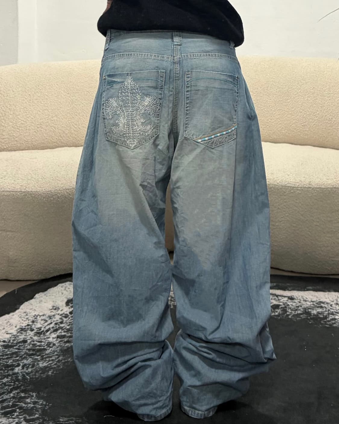 90s vintage 크로스 자수 와이드 데님 팬츠 상품이미지1