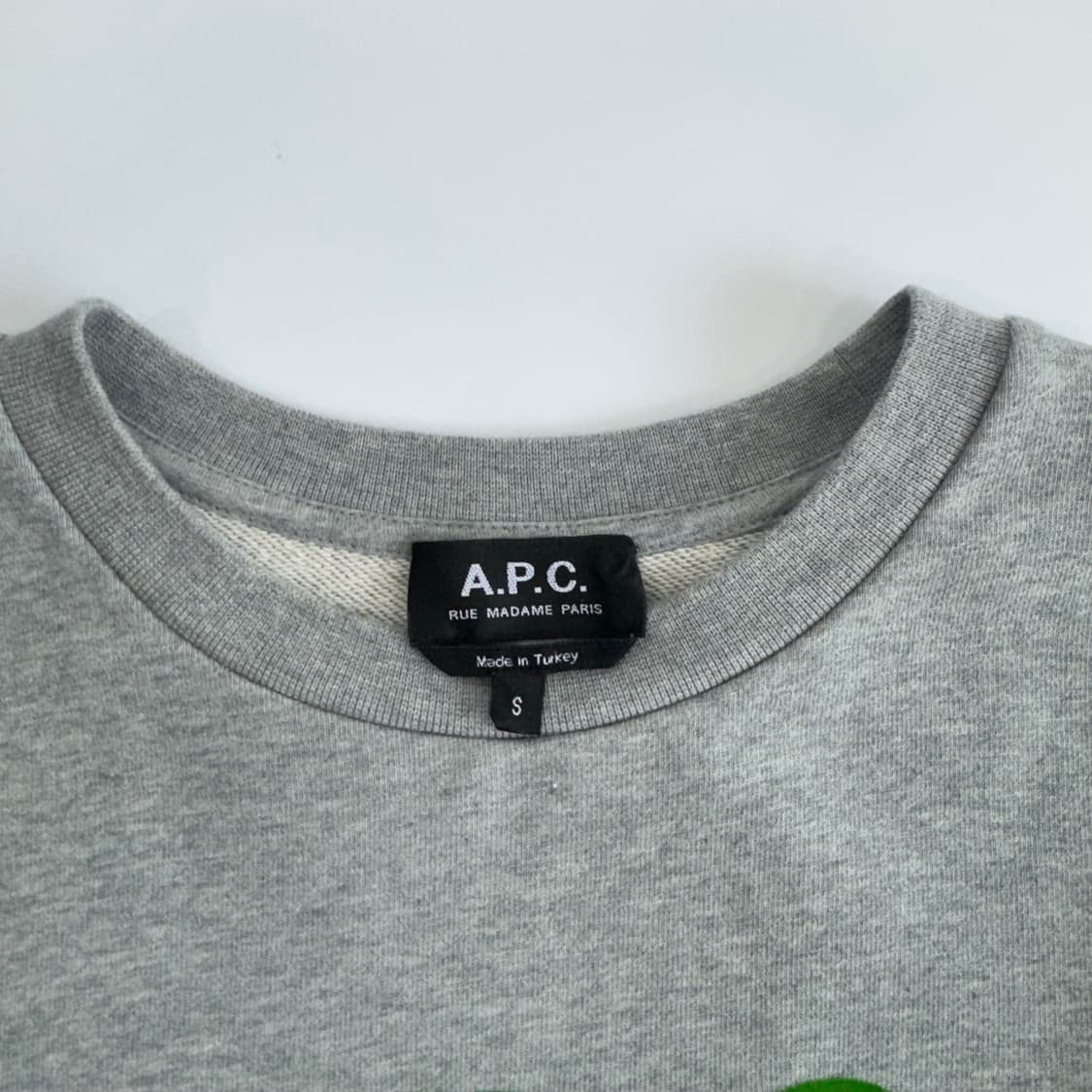 APC 아페쎄 그린 로고 그레이 맨투맨 상품이미지5