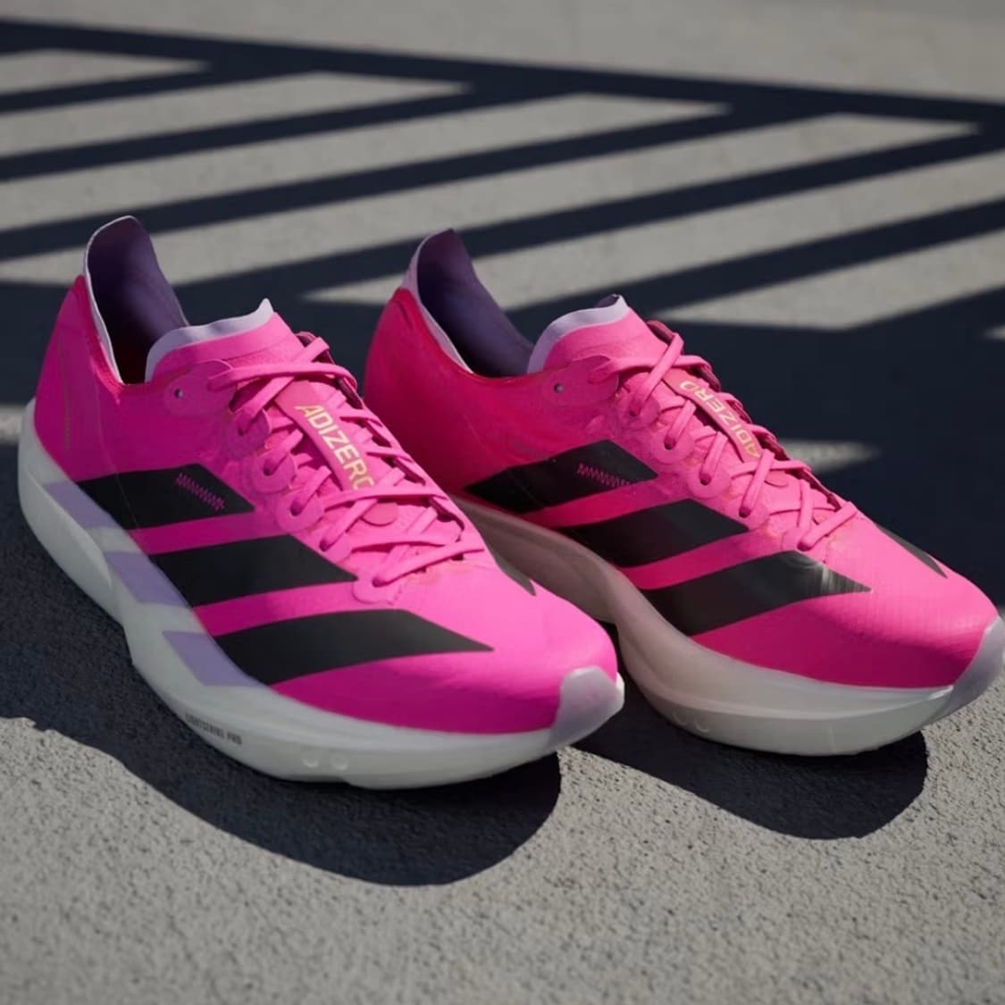 아디제로 타쿠미 센 11 쇼크 핑크 오로라 블랙 상품이미지1