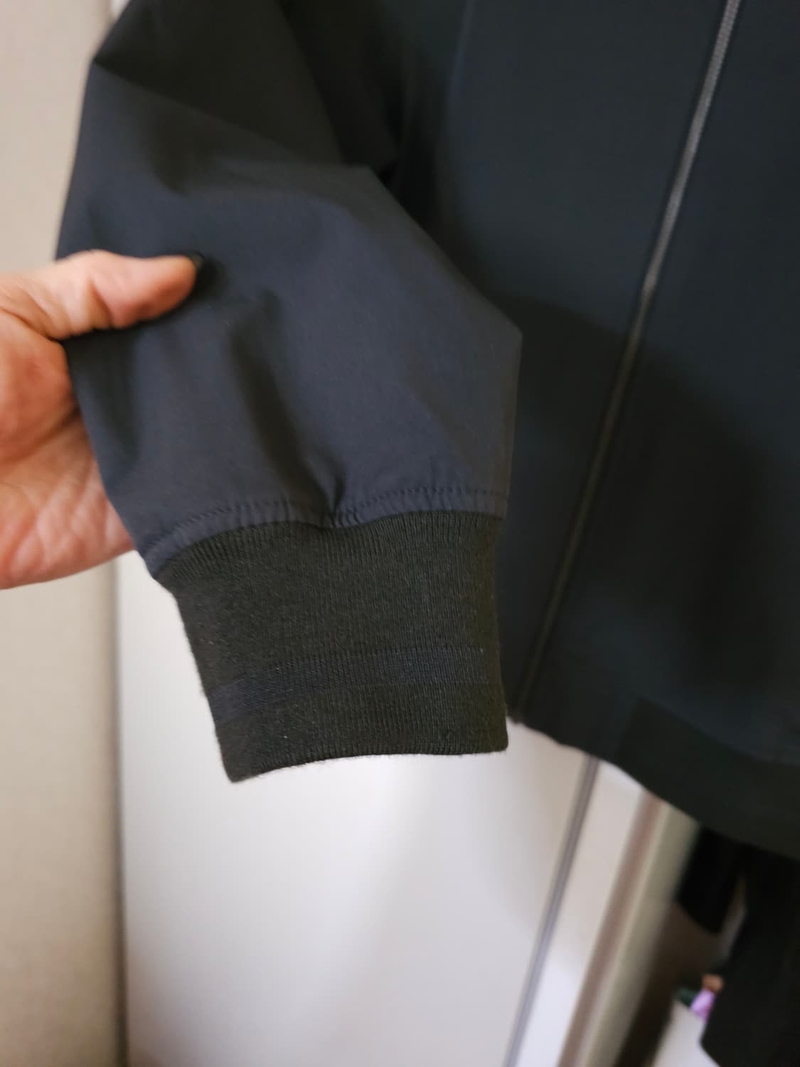 빈폴스포츠 다크 카키색 봄버 자켓 상품이미지4