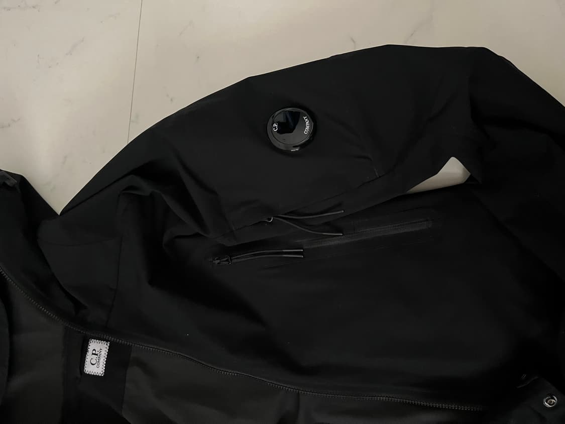 Cp컴퍼니 바람막이 상품이미지2