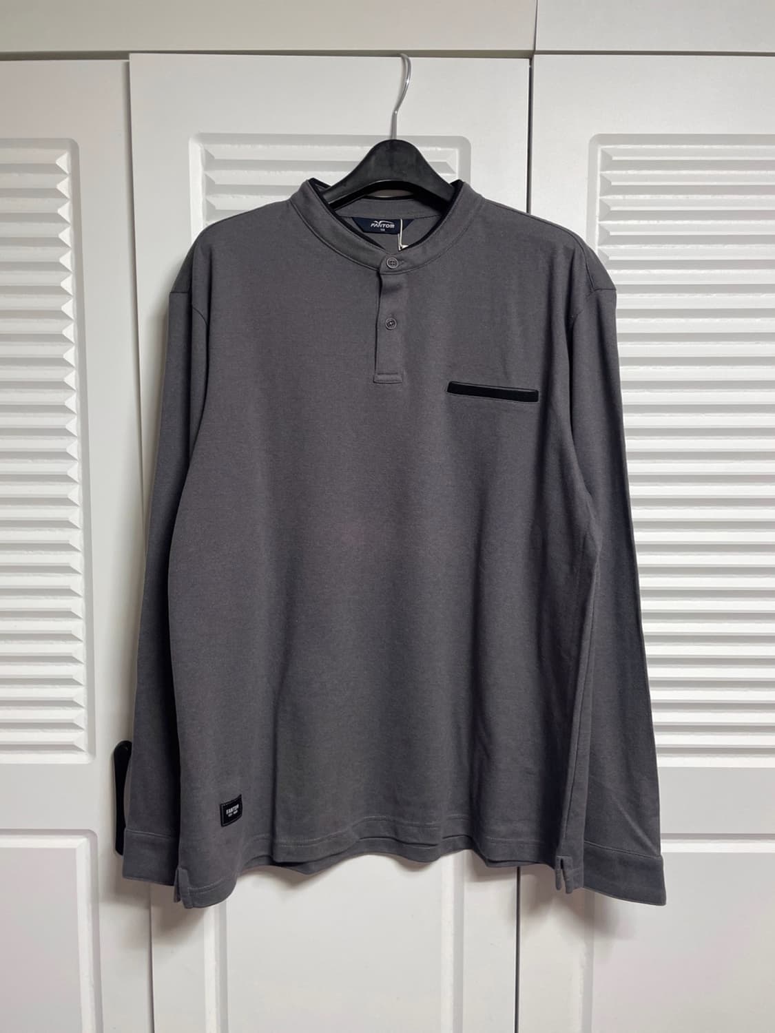 팬텀 긴팔 티셔츠 새상품 상품이미지1