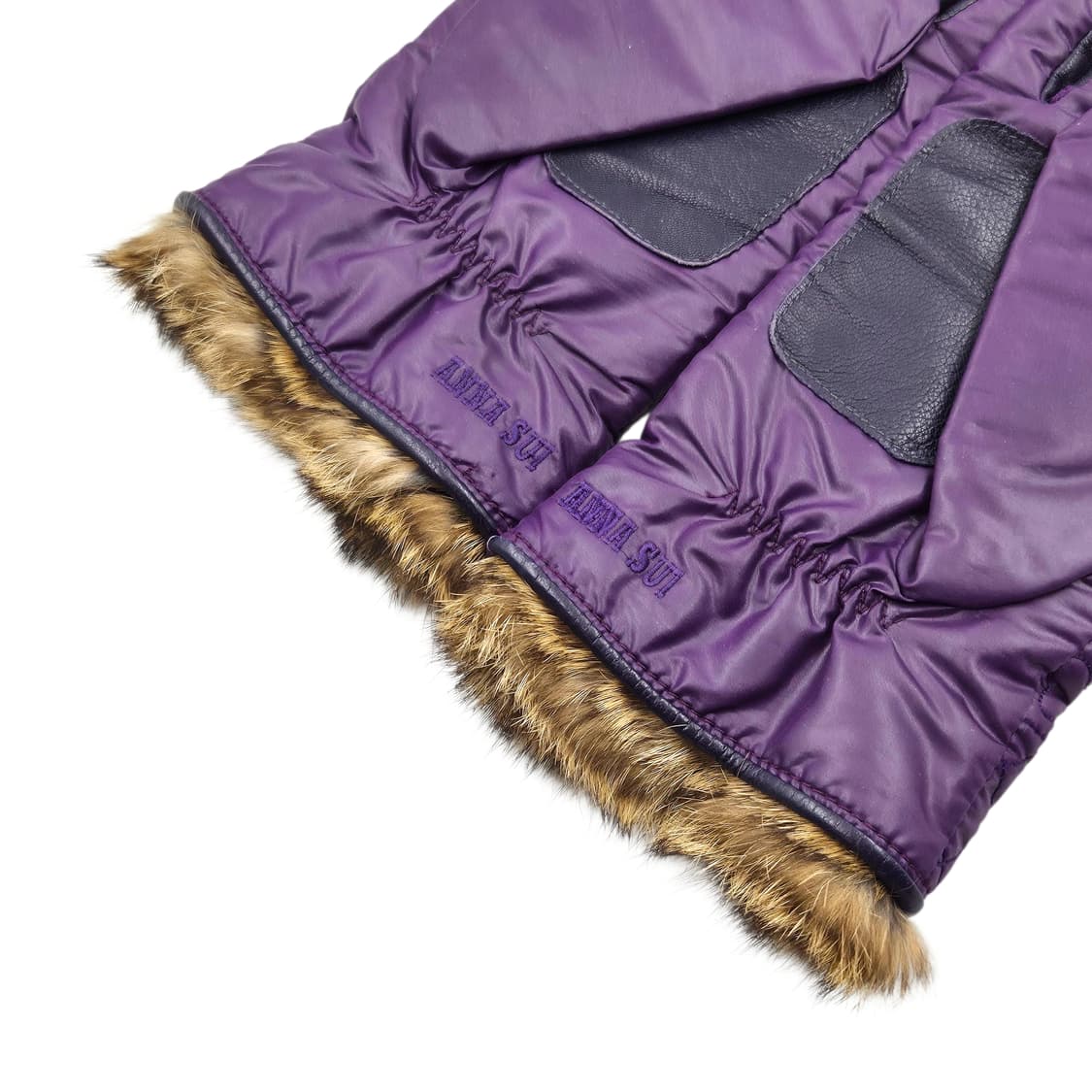 04s 안나수이 퍼플 나비 패디드 레더 장갑 상품이미지5