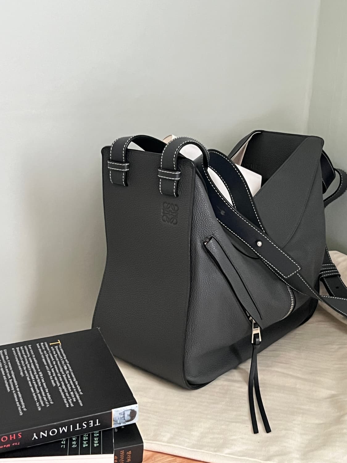 LOEWE 로에베 해먹백 다크 그레이 미디움 상품이미지6