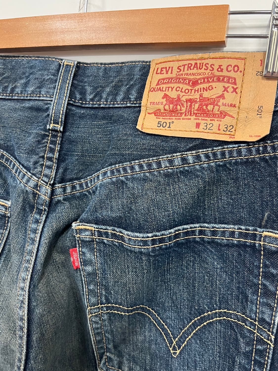 리바이스 501 버튼플라이 스트레이트 데님 팬츠 상품이미지3