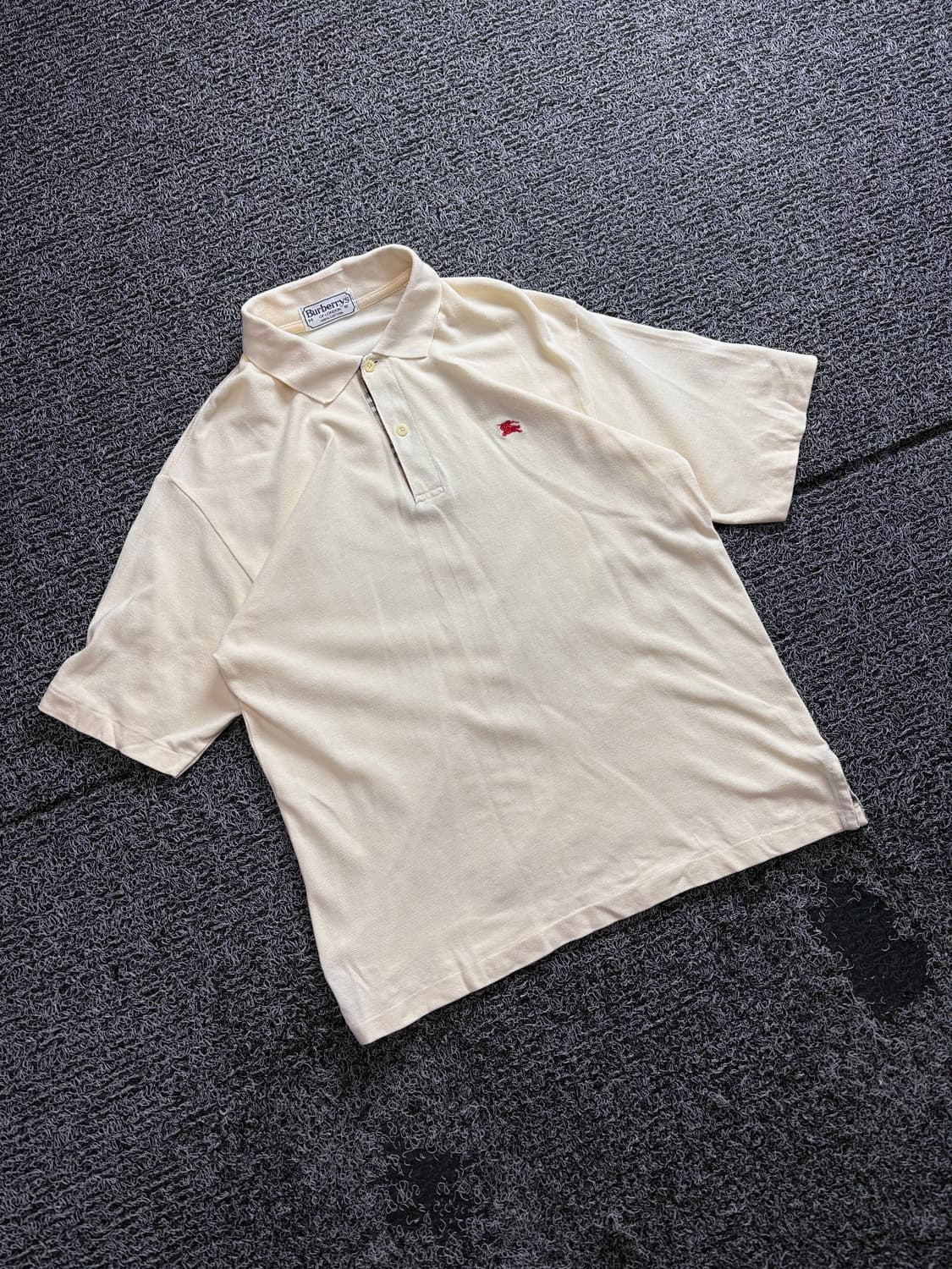 버버리 아카이브 자수로고 피케이 반팔 셔츠 3071 상품이미지1