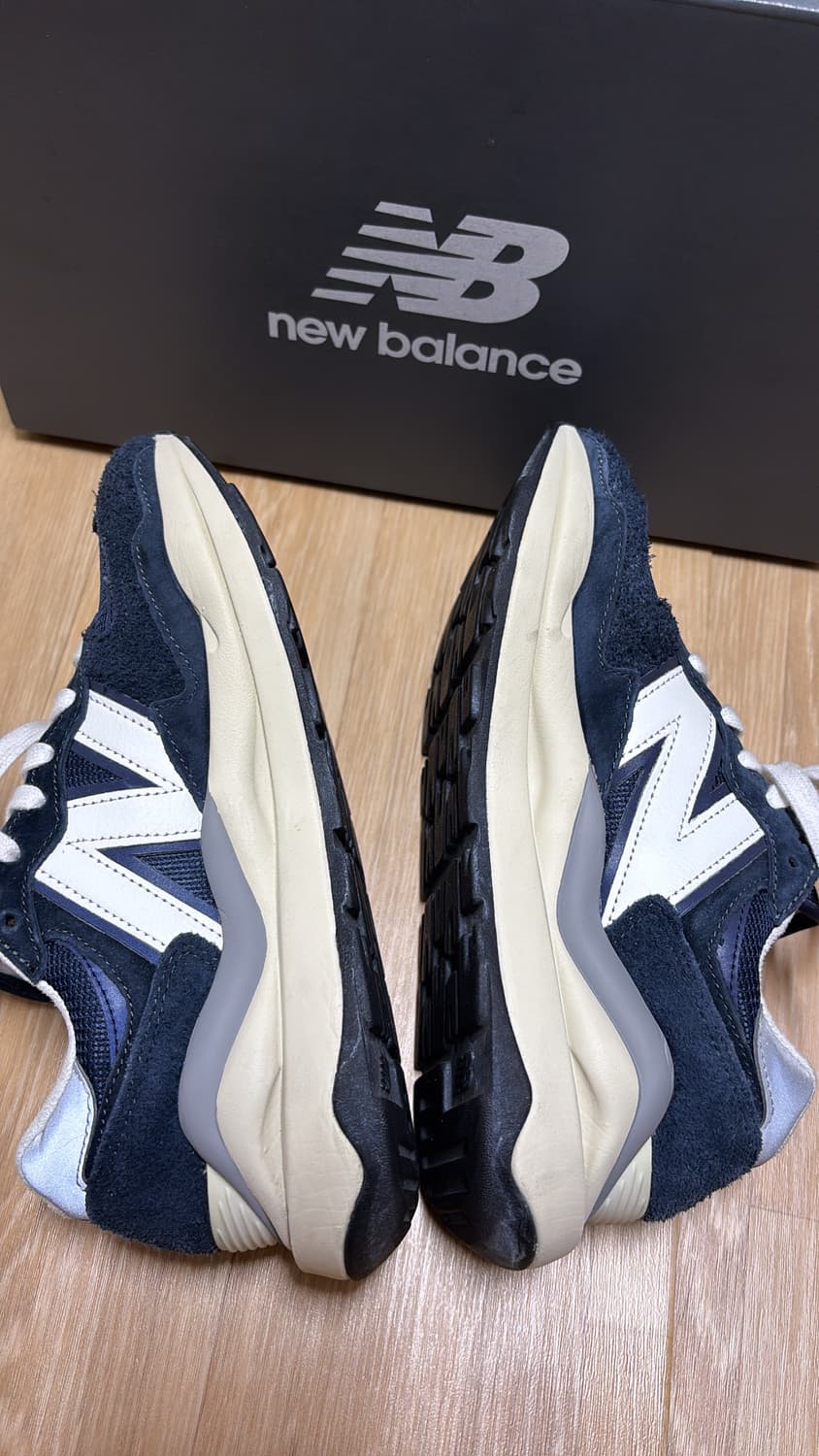 뉴발란스 5740 빈티지 럭스 이클립스 M5740VLB 상품이미지4
