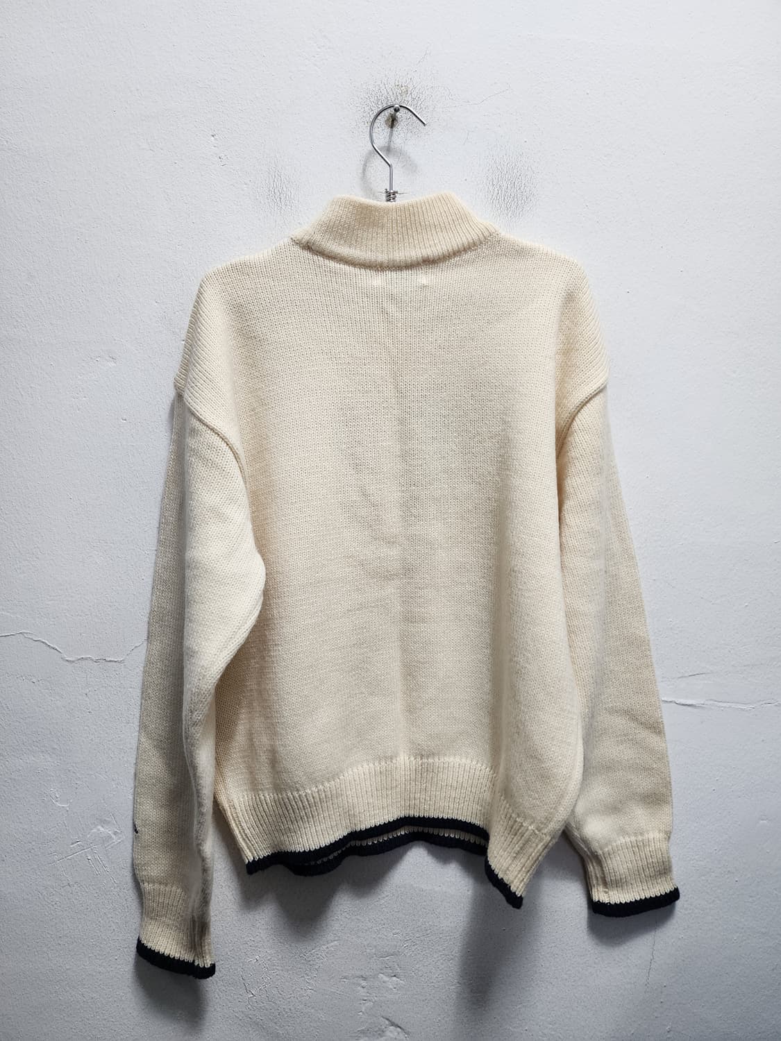 휠라 FILA wool100 아이보리 니트 스웨터 상품이미지2