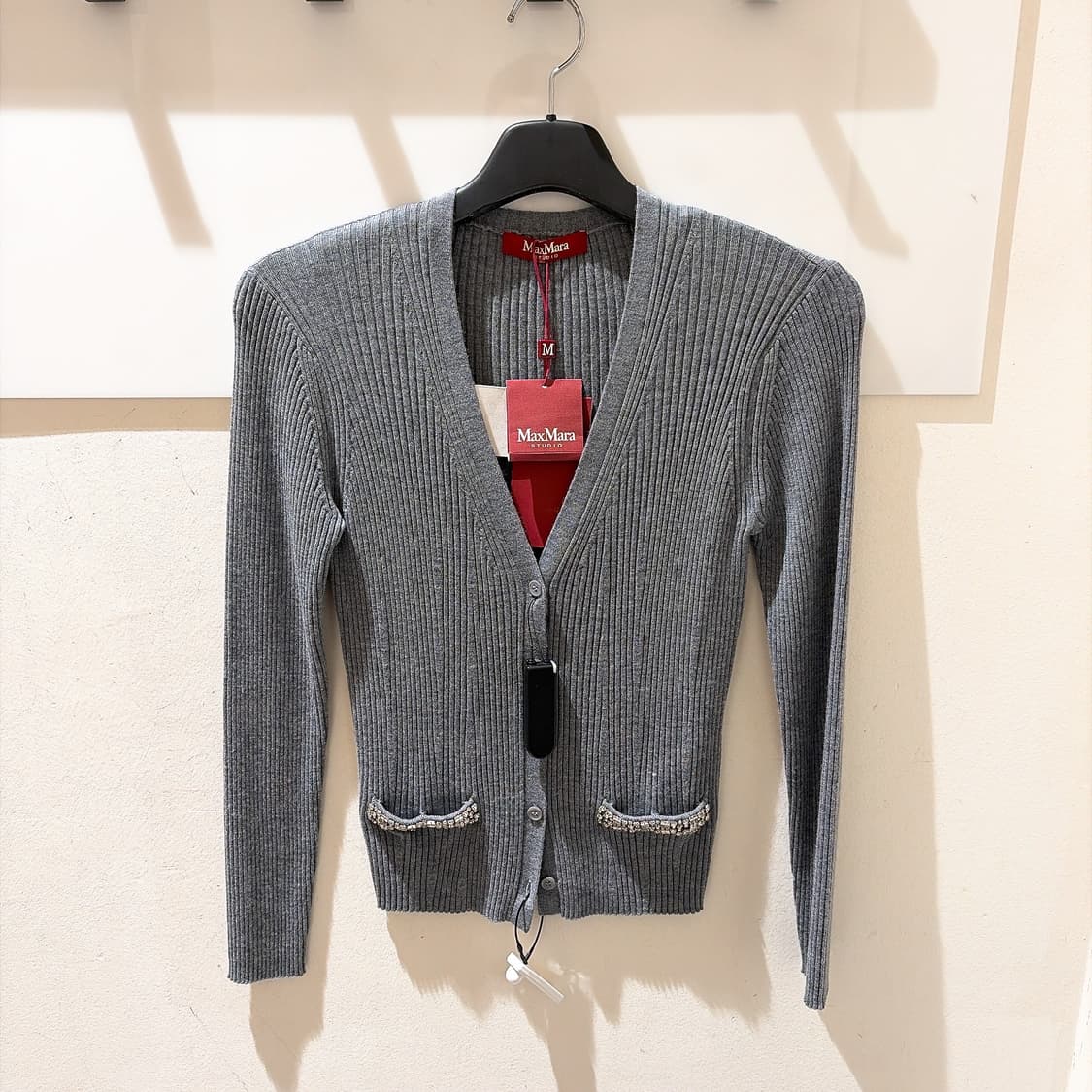 (정품/새상품) 막스마라 스튜디오 여성 그레이 울 크리스탈 니트 가디건 상품이미지1