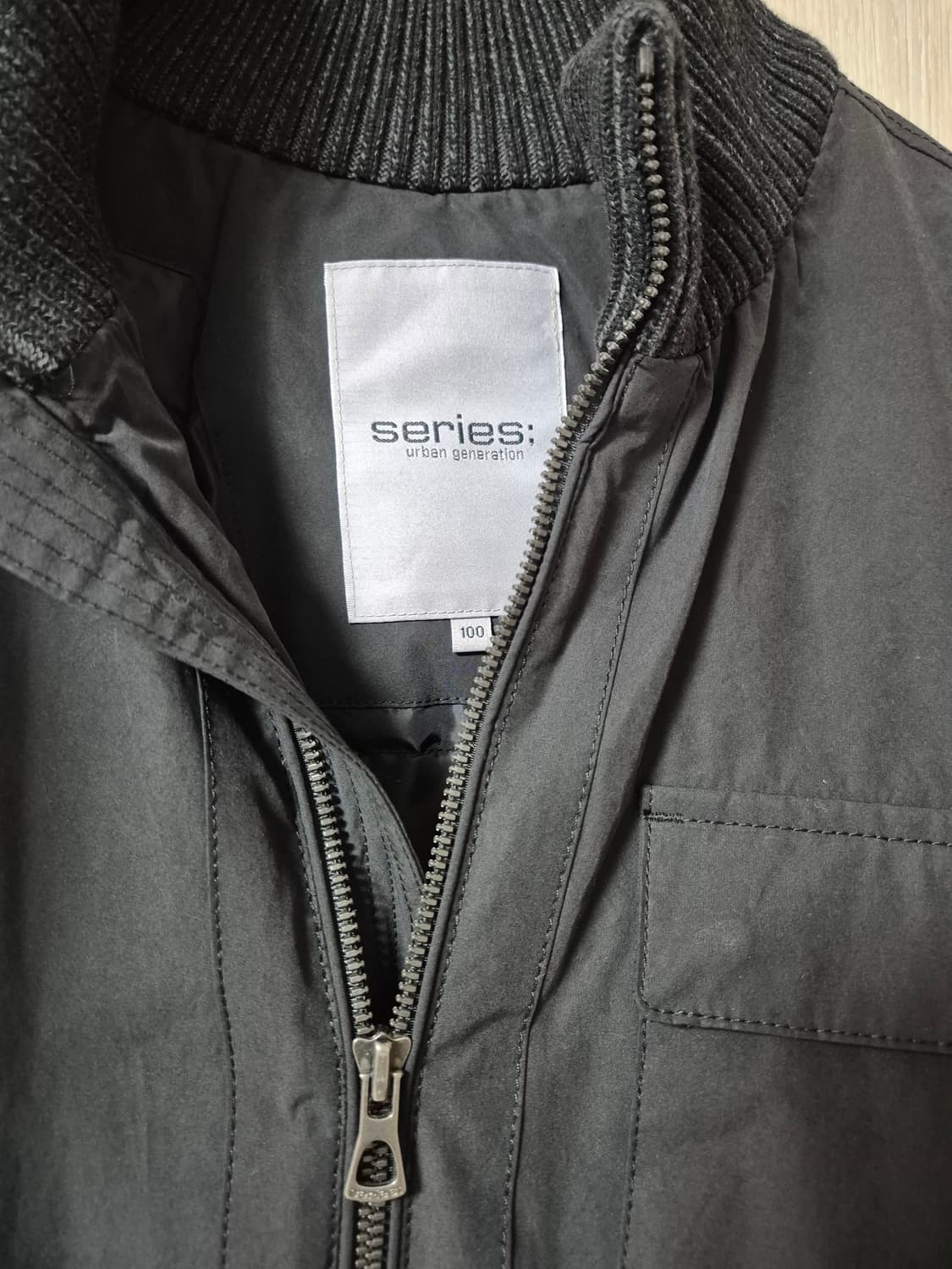 series 시리즈  니트 패치 점퍼 그레이 21년  구스패딩 상품이미지4