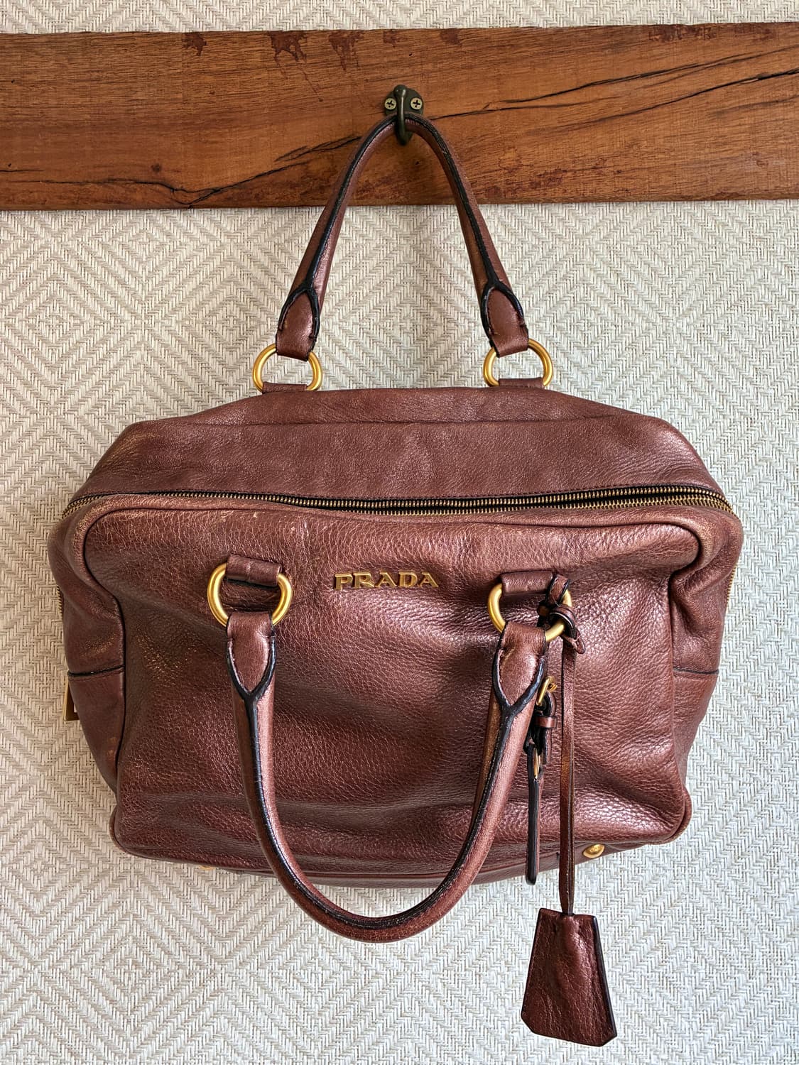  프라다 비텔로 토트백 상품이미지1