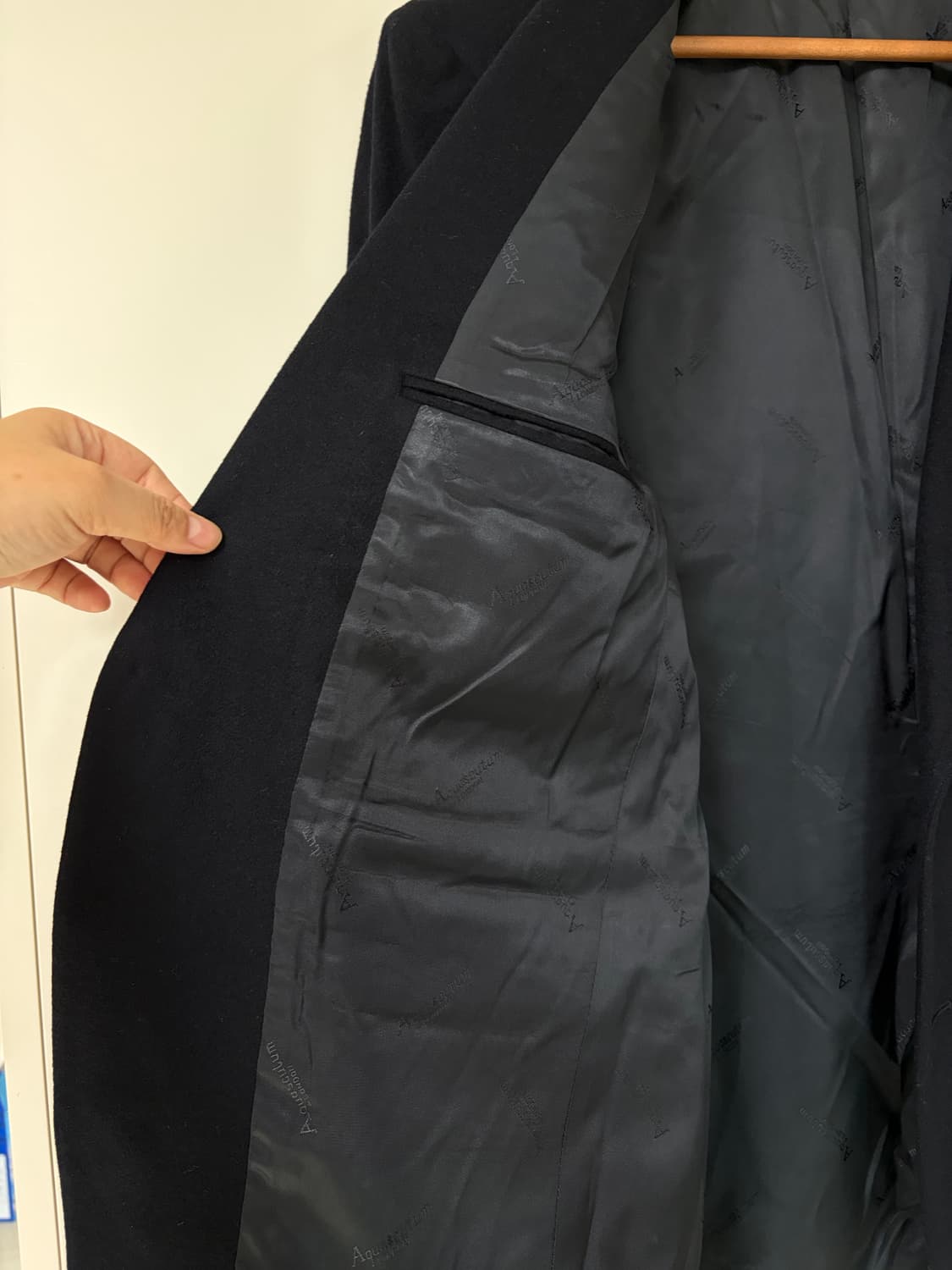 아큐아스쿠텀 캐시미어 100% 금장 코트 블랙 상품이미지6