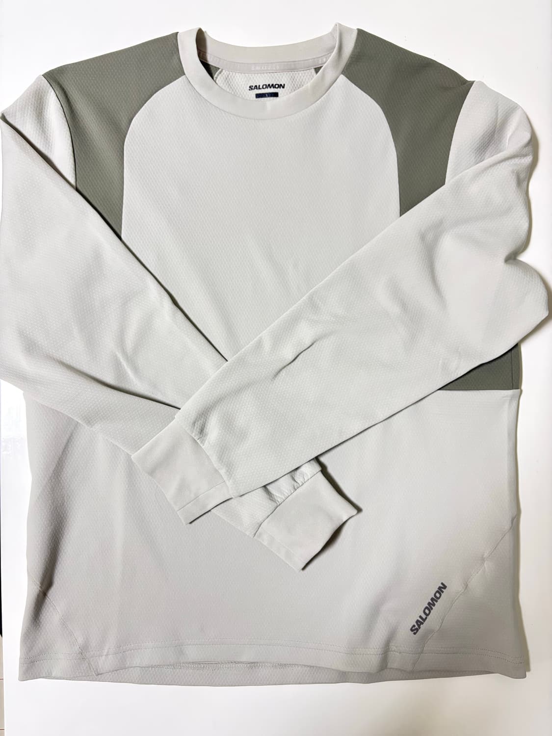 살로몬 롱슬리브 상품이미지1