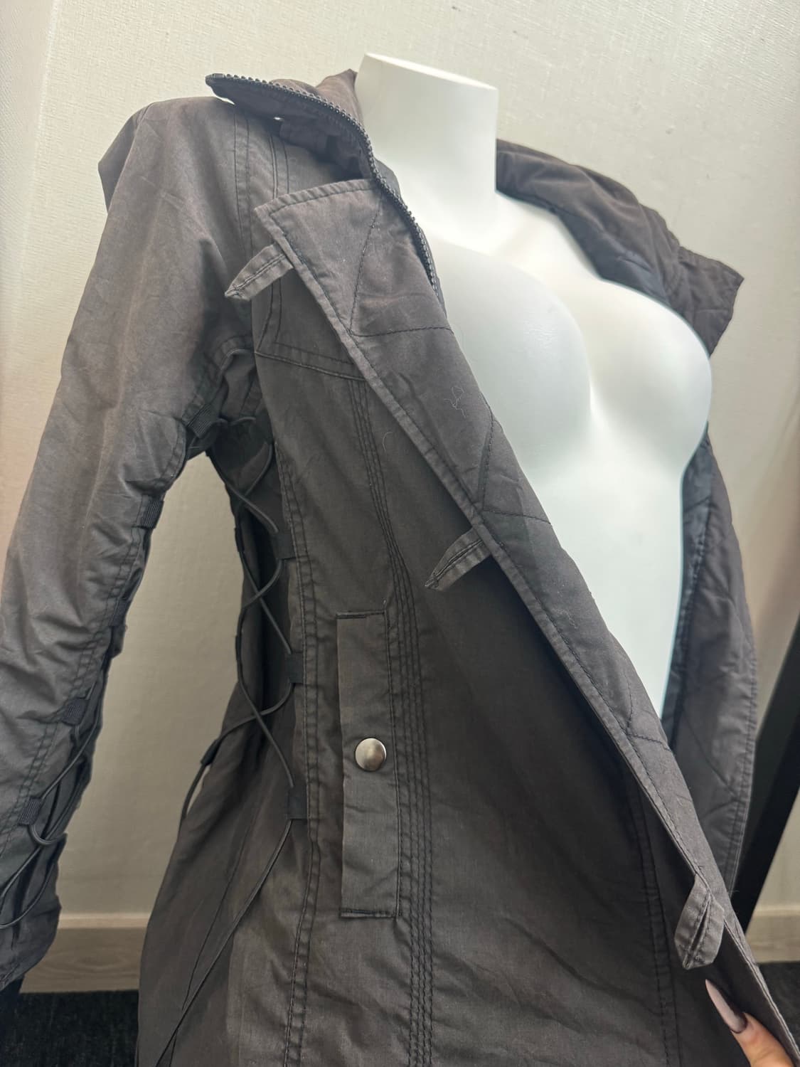 본더치(Vondutch) 디테일 야상 자켓  상품이미지2