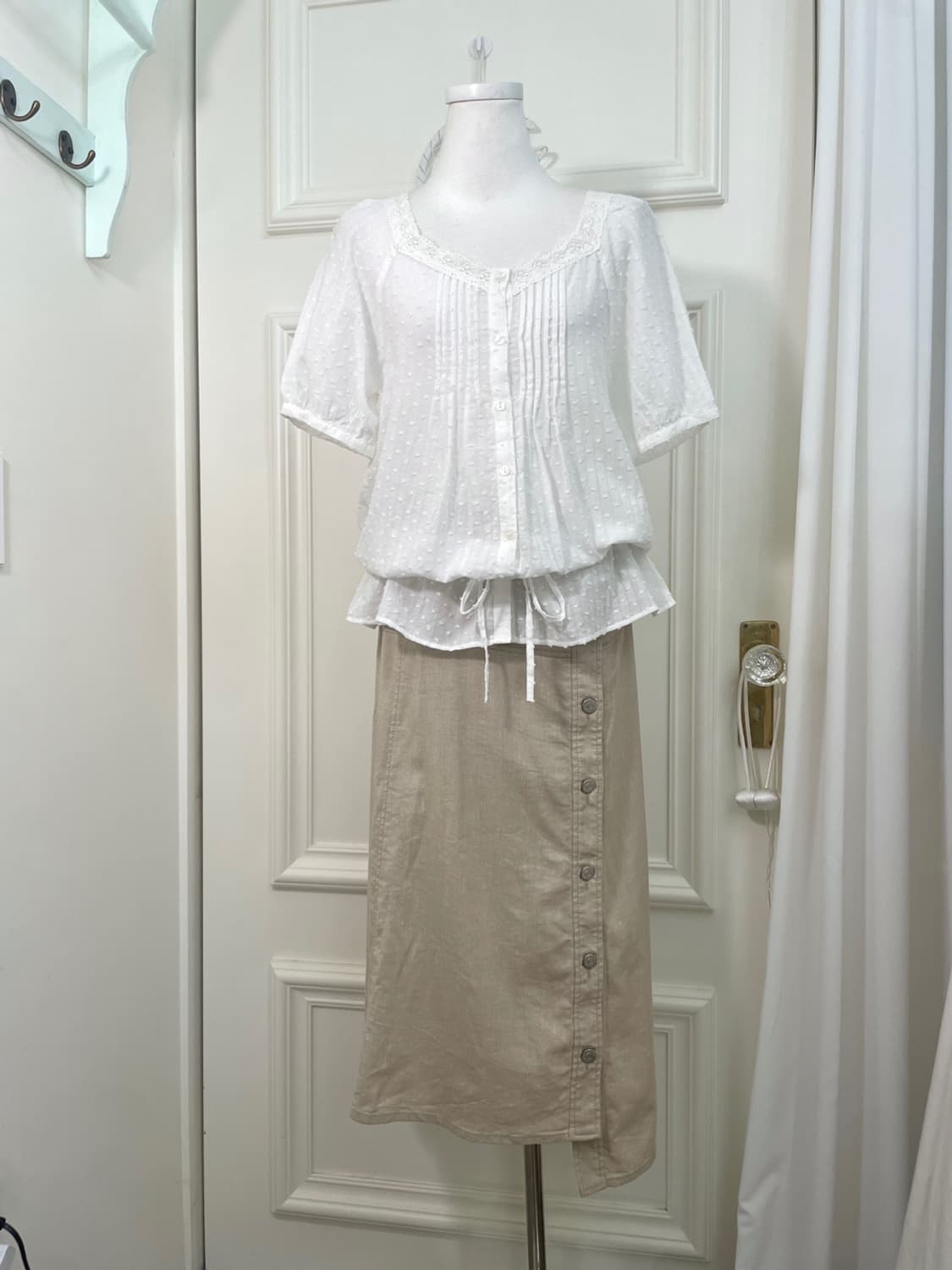 beige denim unbalance button point long 상품이미지6