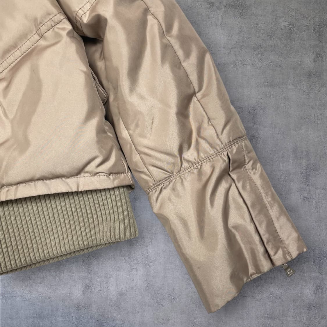 톰보이 Tomboy 골드베이지 후드 퍼 덕다운 숏패딩 85 상품이미지9