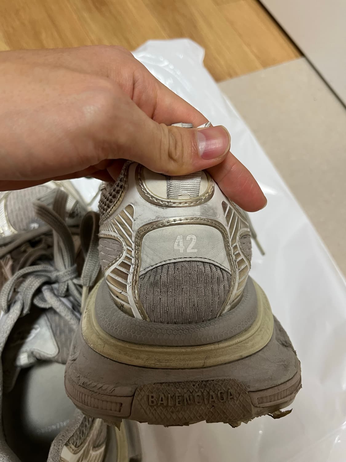 발렌시아가 3xl 에그쉘 42 상품이미지7