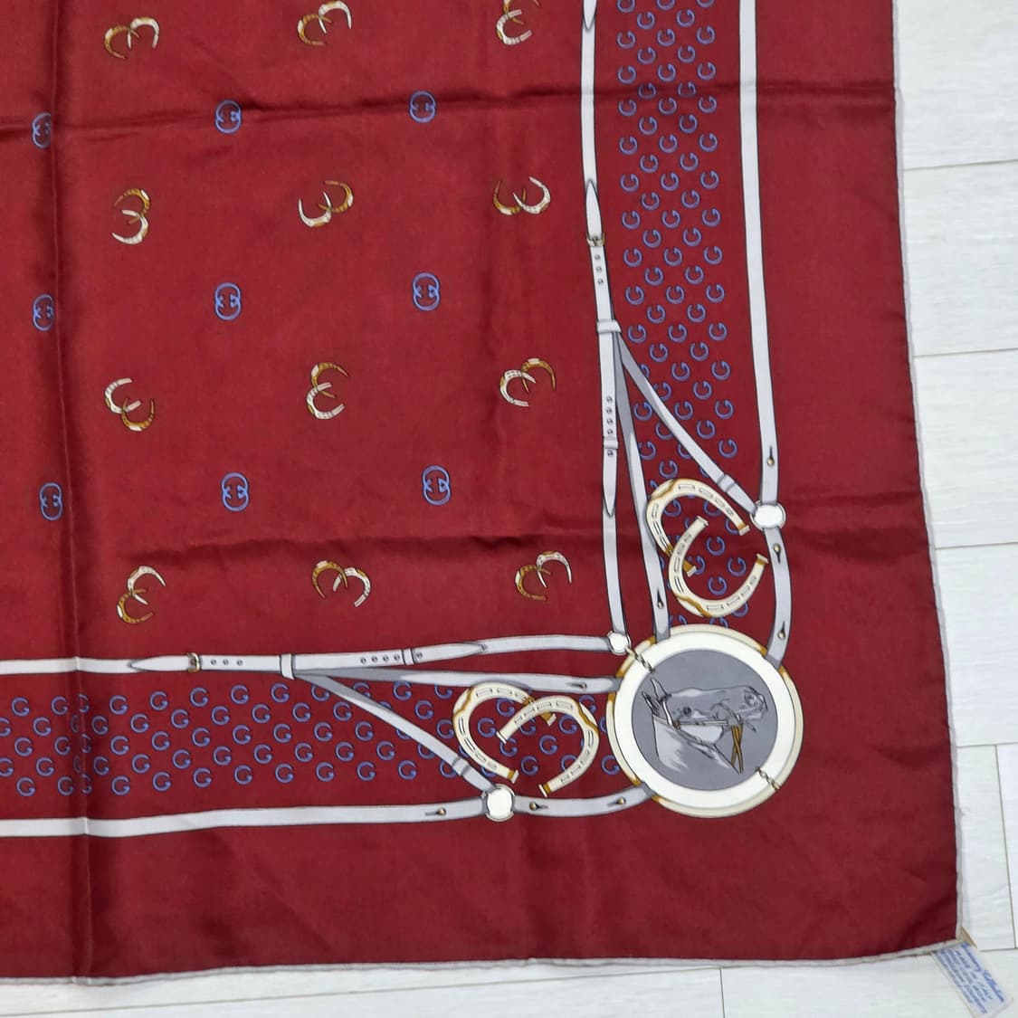 구찌  빈티지 실크 스카프 홀스빗 승마 디자인(버건디) 상품이미지5