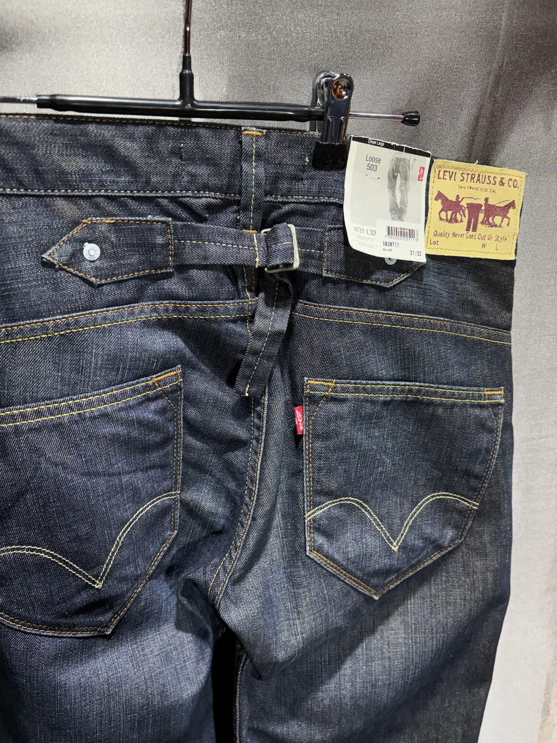 33in 리바이스 503 Loose 워싱 셀비지 데님팬츠 상품이미지5