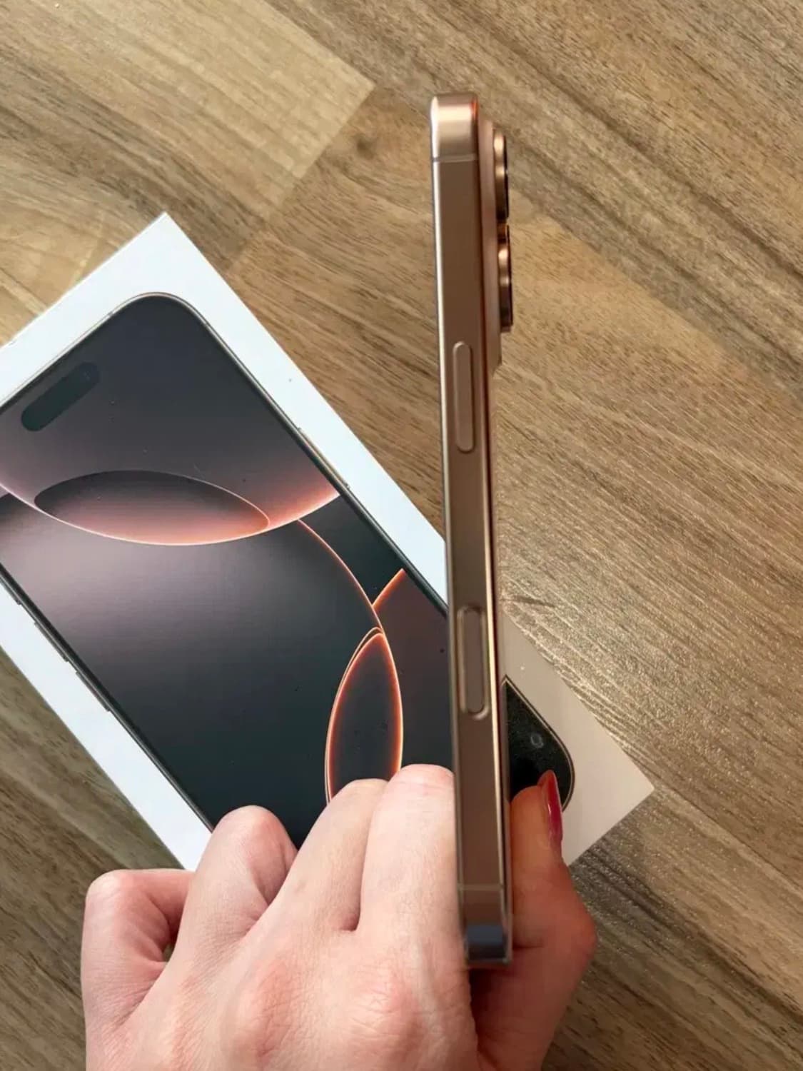 아이폰16pro 256GB 데저트티타늄 상품이미지7