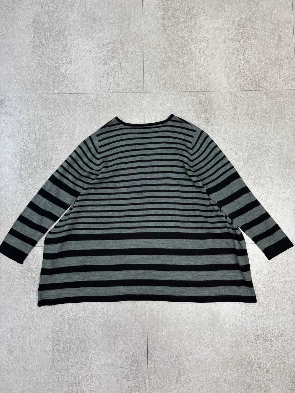 재패니즈 스트라이프 변형 스퀘어 헴라인 탑 상품이미지9