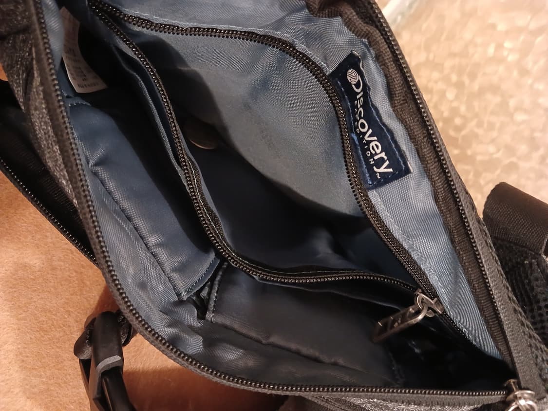 디스커버리 정품 남여공용 힙색 슬링백 가방 상품이미지6