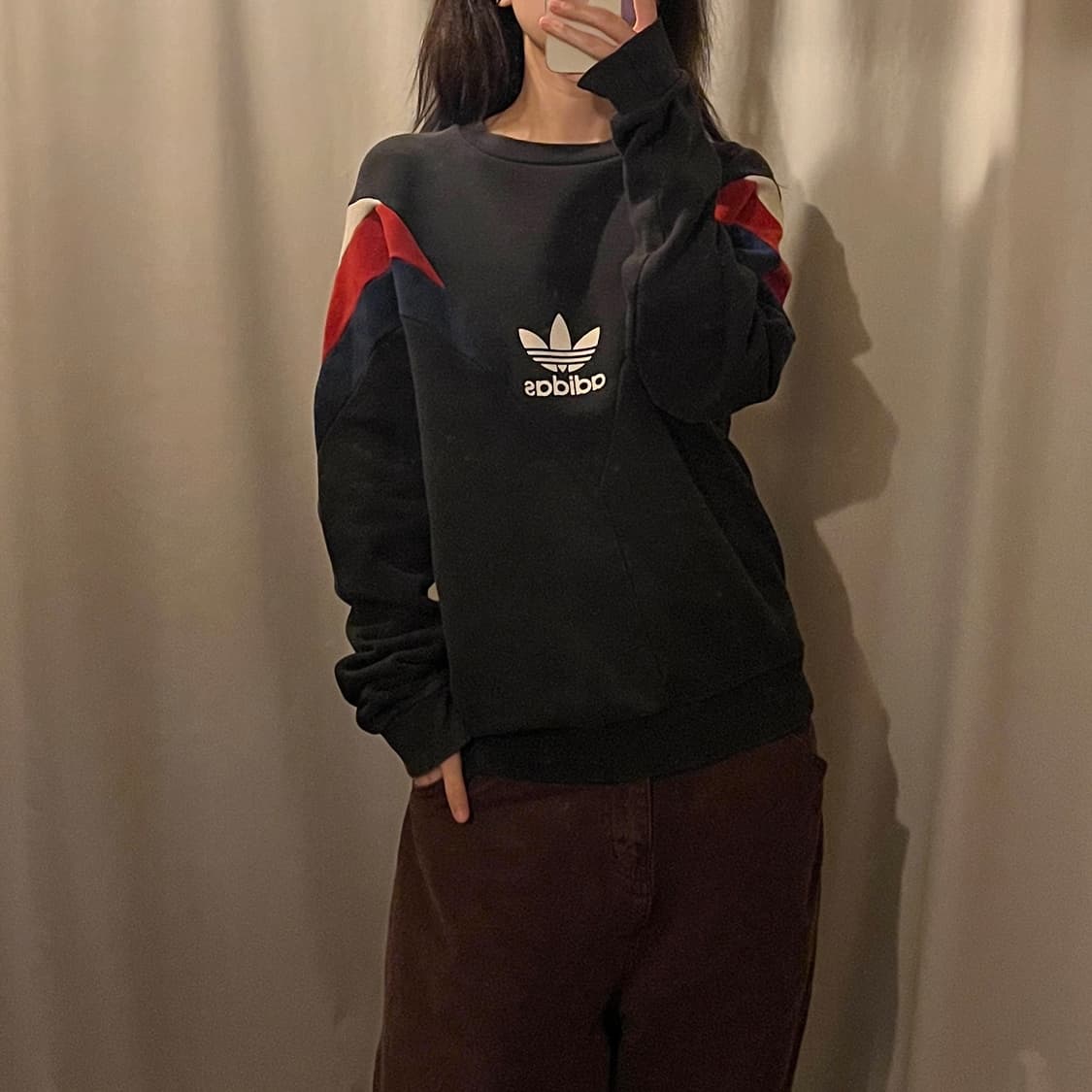 아디다스 맨투맨 블랙 상품이미지1