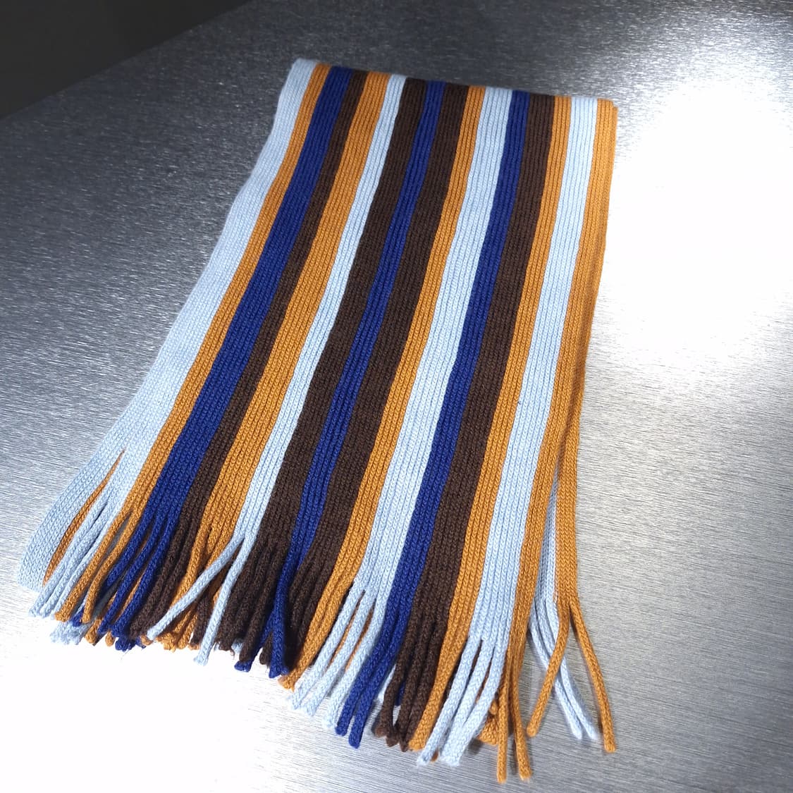 어반리서치 GIBIWEAR 브라운 블루 멀티컬라 스트라이프 캐주얼 테슬  상품이미지2