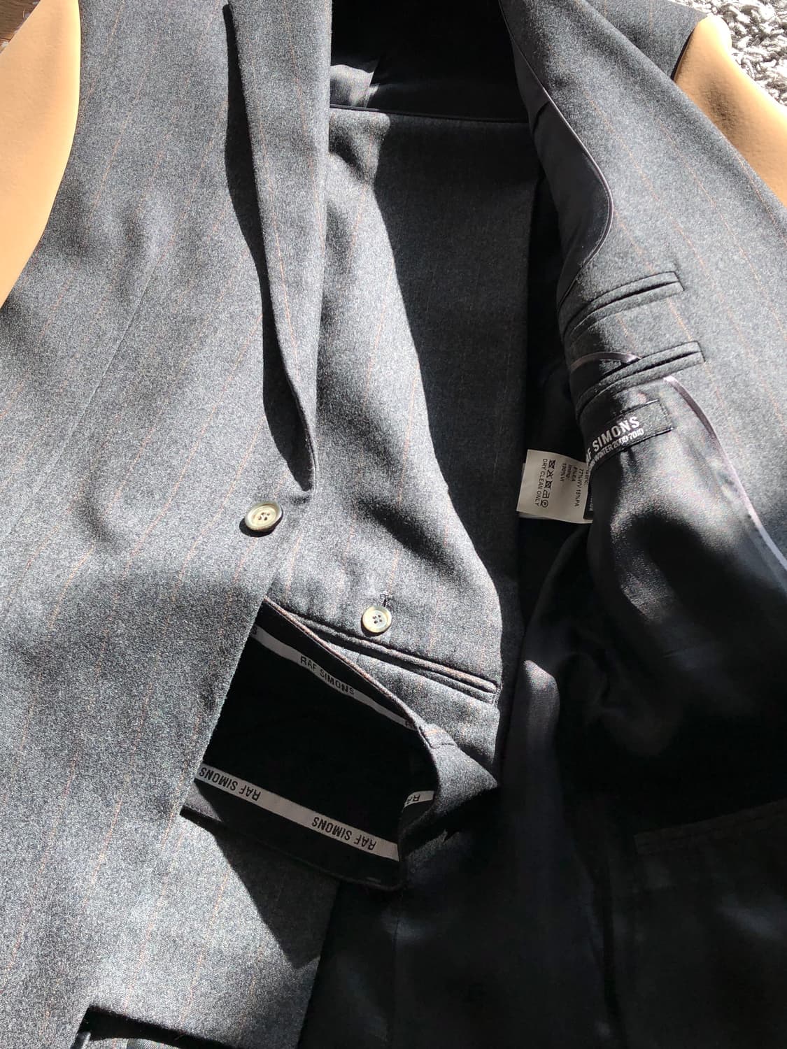 라프시몬스 미러 브로치 울 수트 상품이미지8