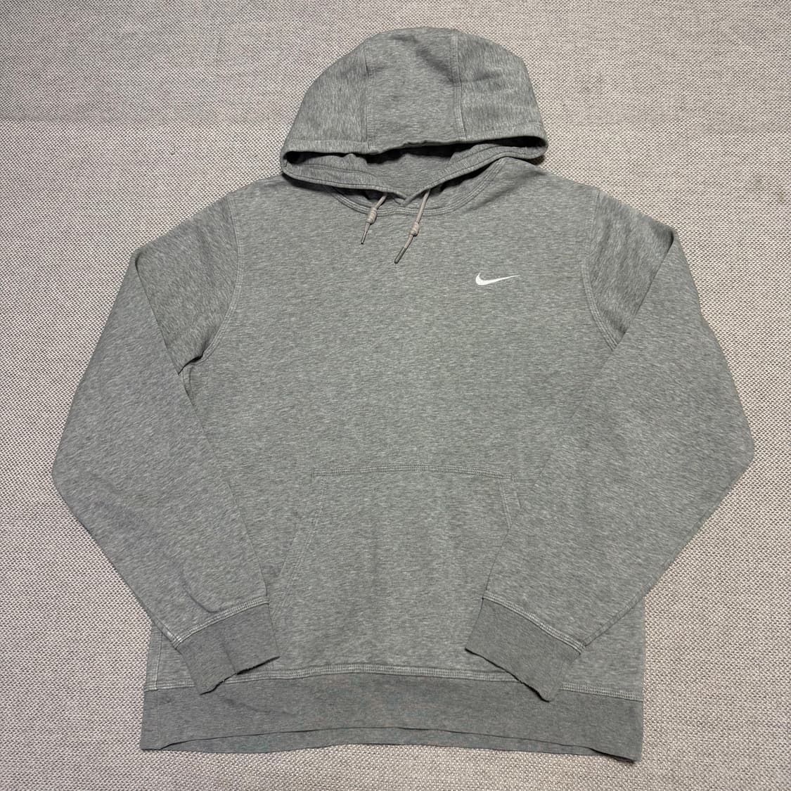 나이키 스몰로고 후드티 상품이미지1