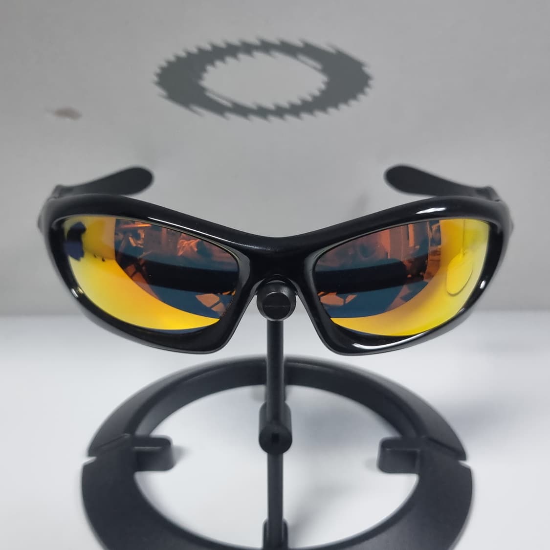 오클리 몬스터독 블랙 루비새렌즈 상품이미지3