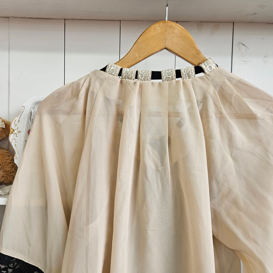 0328(Axes Femme)스트랩 리본 쉬폰 블라우스 상품이미지8