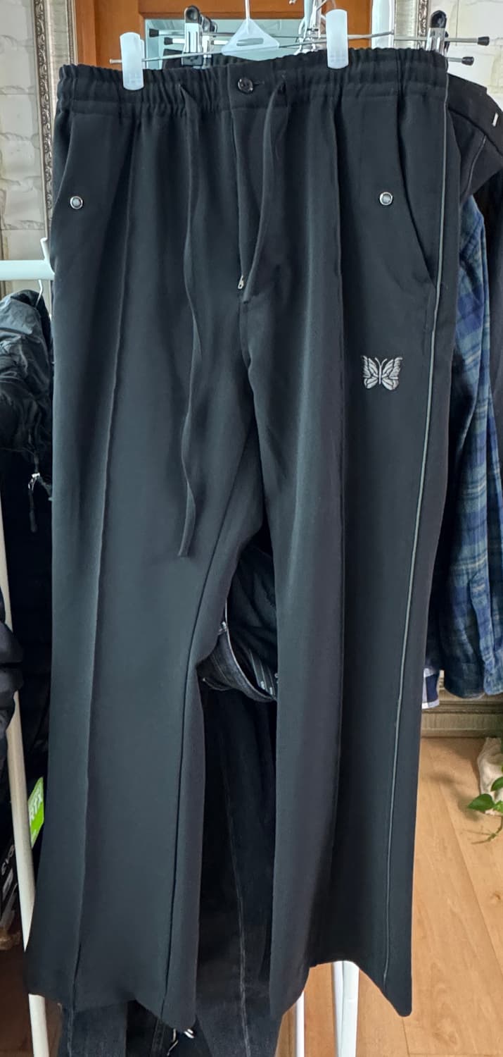 니들스 트랙 플레어핏 팬츠 상품이미지3