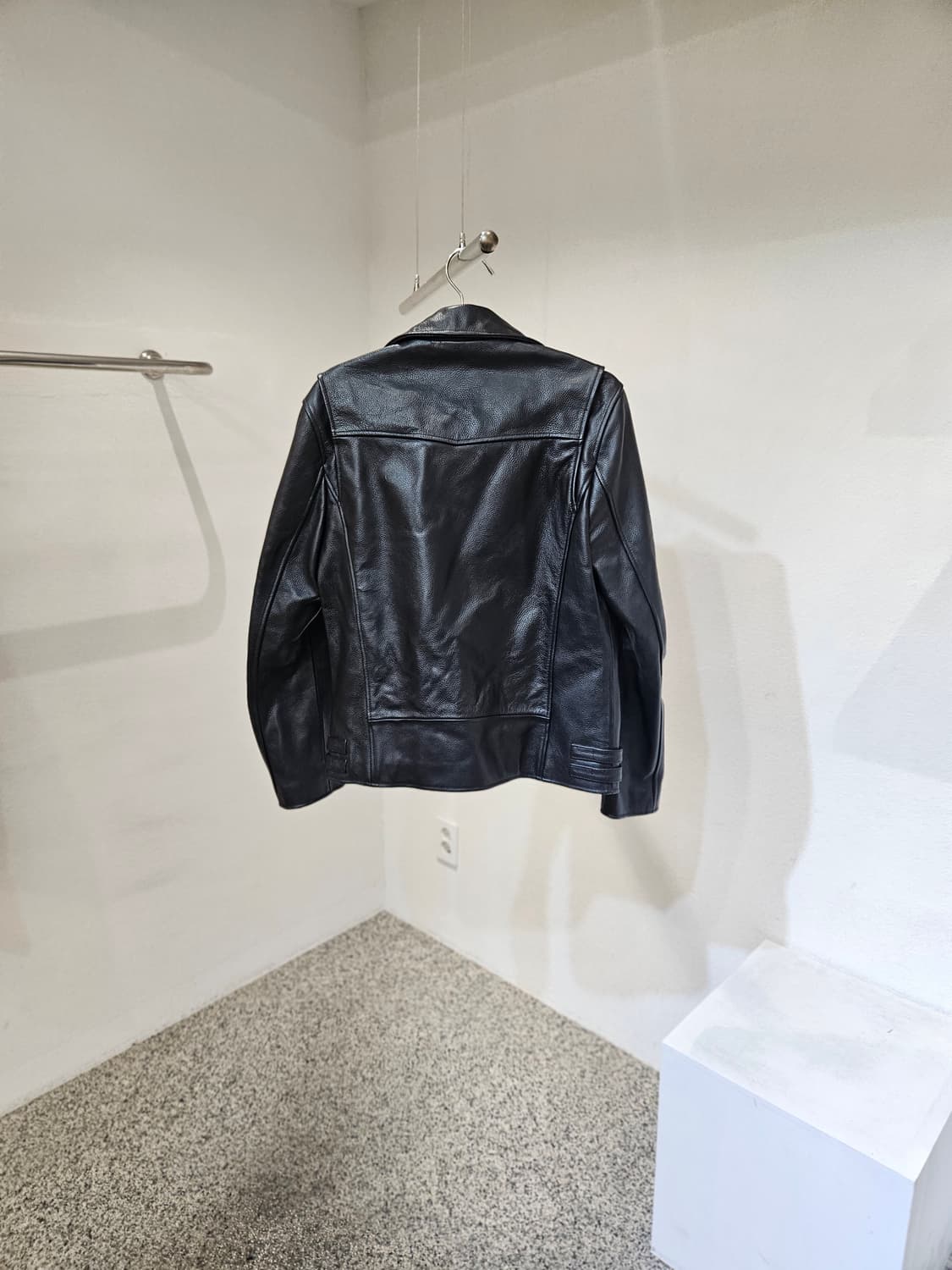 비바스튜디오 클래식 라이더 자켓 상품이미지3