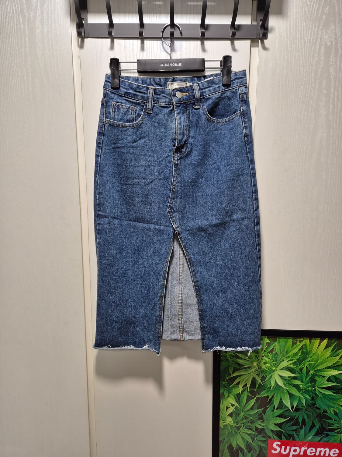 (새상품)VTG 데님 스커트 앞절개 사이즈 중청 상품이미지1