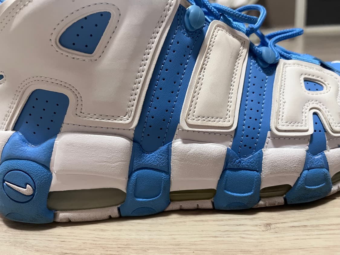 나이키 에어 모어 업템포 UNC 블루 판매 상품이미지8