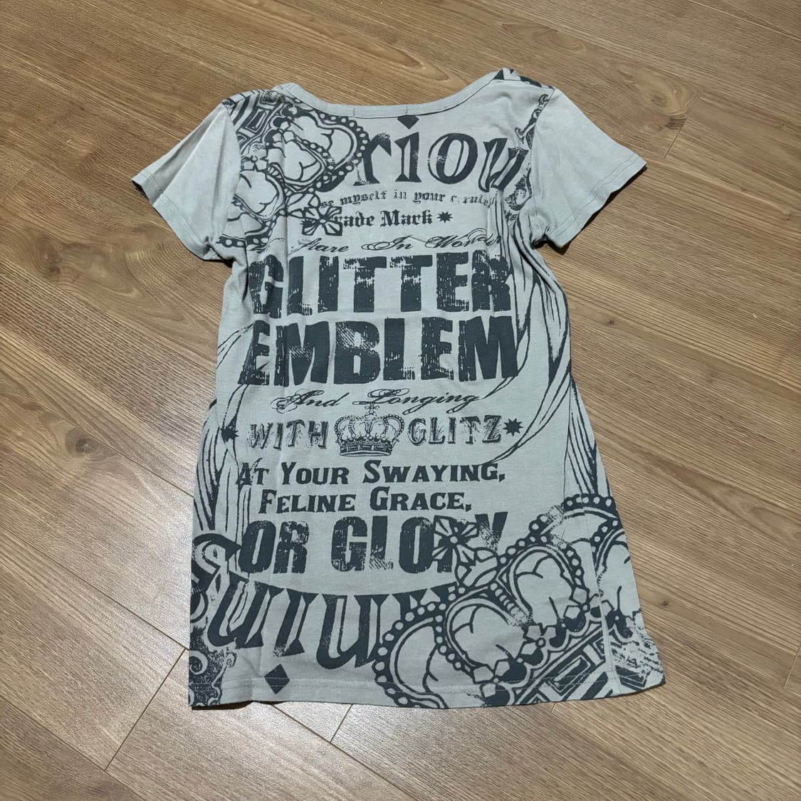 “Glitz” 00’s Design Slim Fit Tee 상품이미지5
