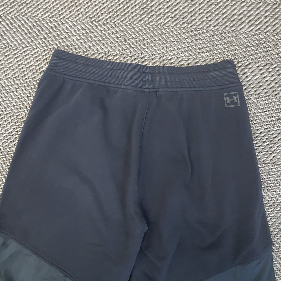 언더아머 밴딩 반바지 남자35~36 상품이미지5