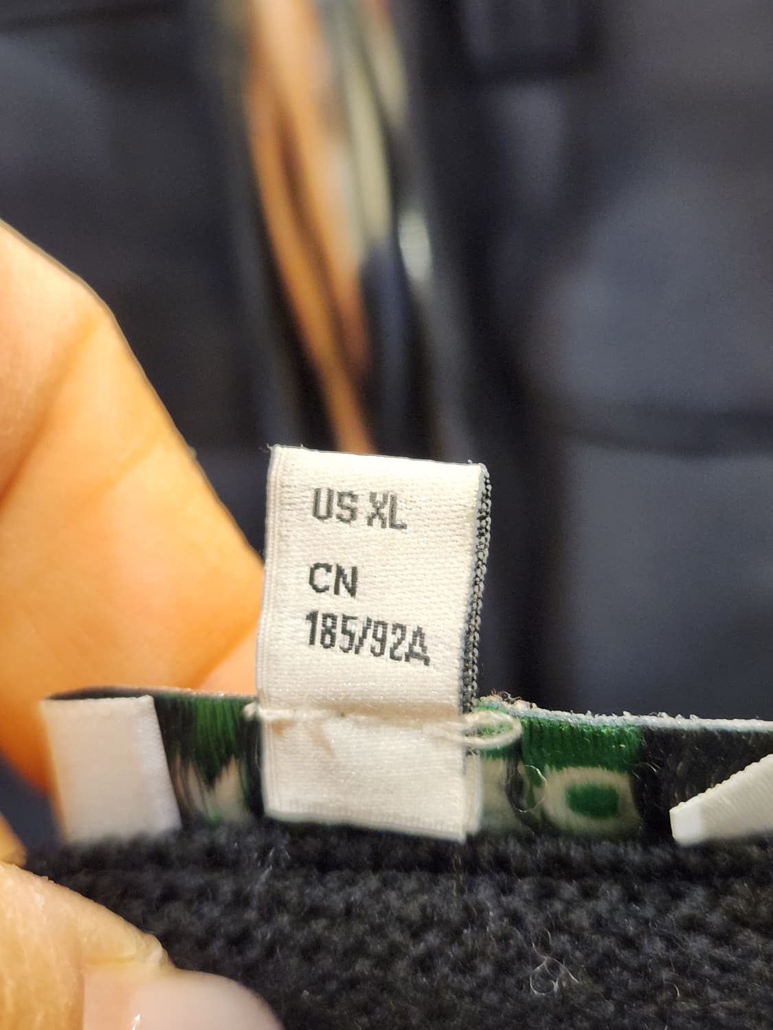 겐조 타이거 자수 니트 상품이미지3