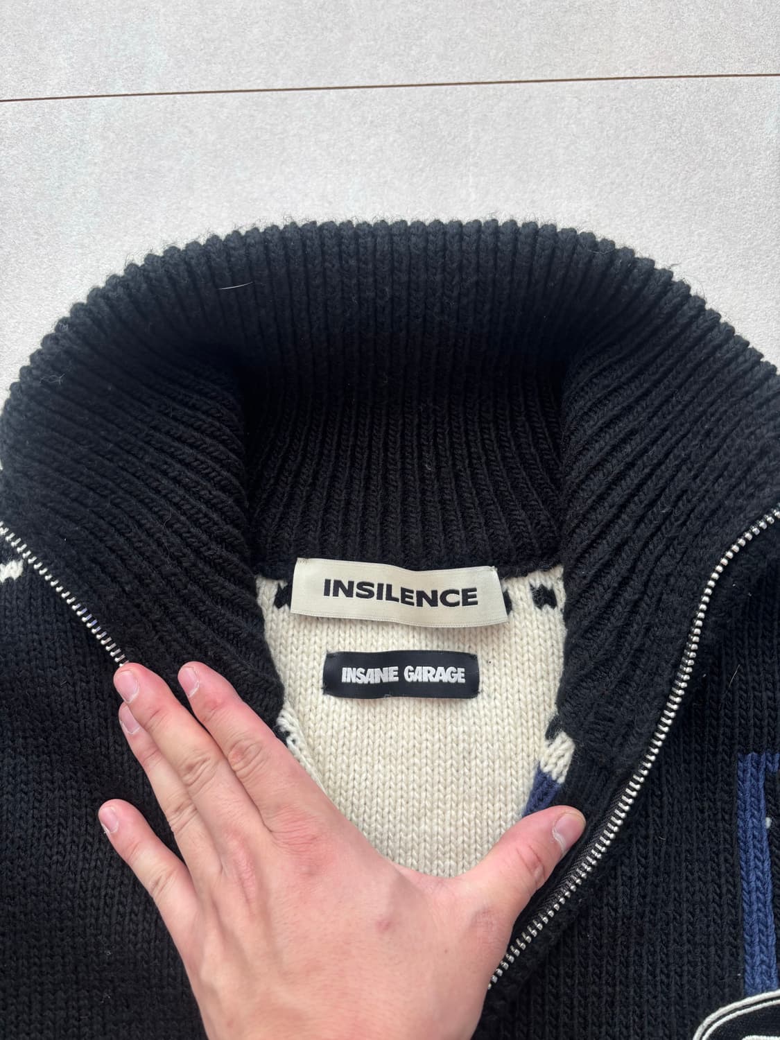 [L] 인세인개러지 인사일런스 자카드 니트집업자켓 상품이미지3