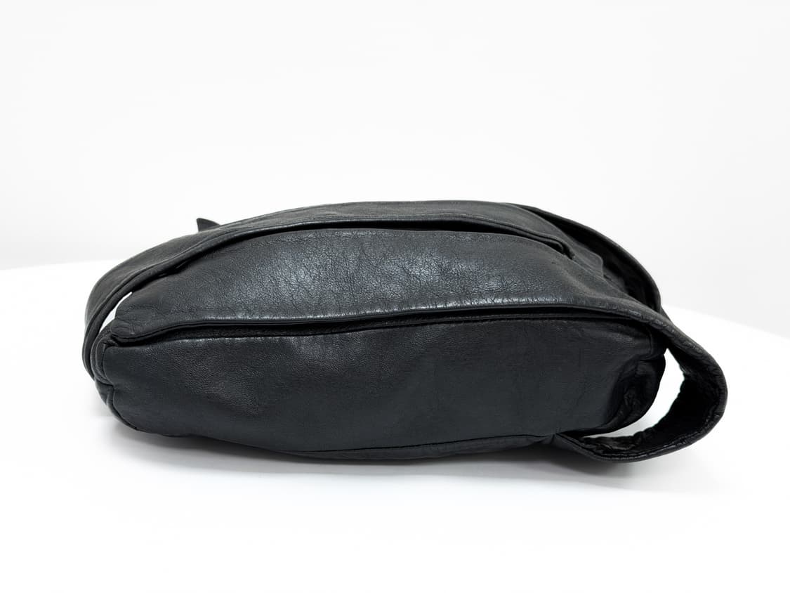 펜디 드레이프 랩 카프스킨 호보백 상품이미지8