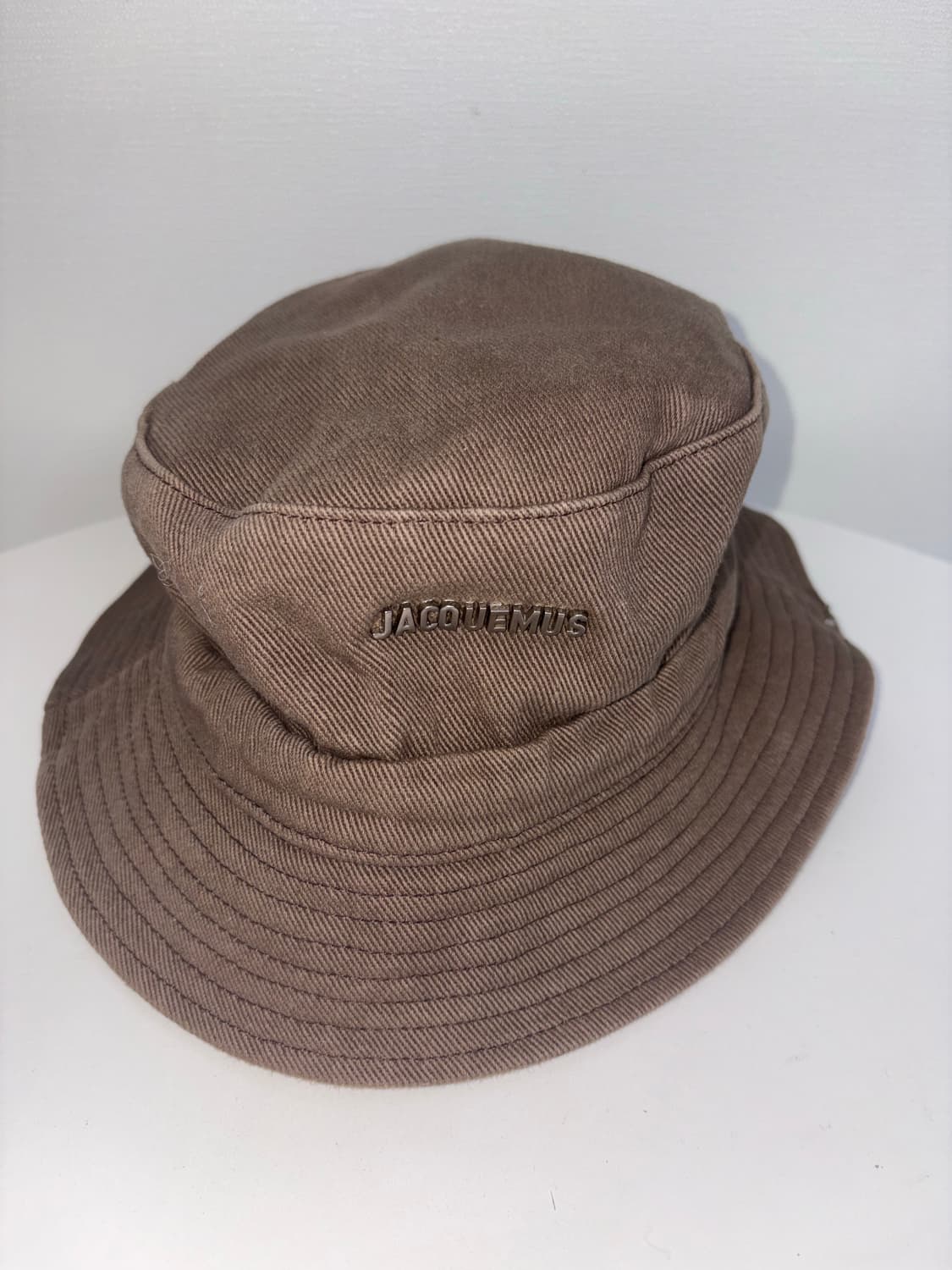 자크뮈스 르 밥 버킷햇 브라운 상품이미지2